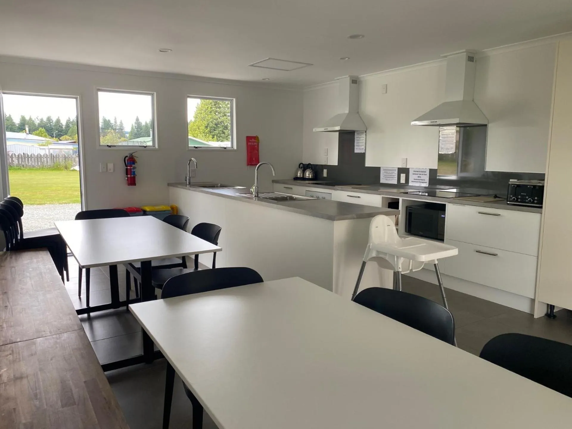 Property building in Parklands Motel & Apartments Te Anau