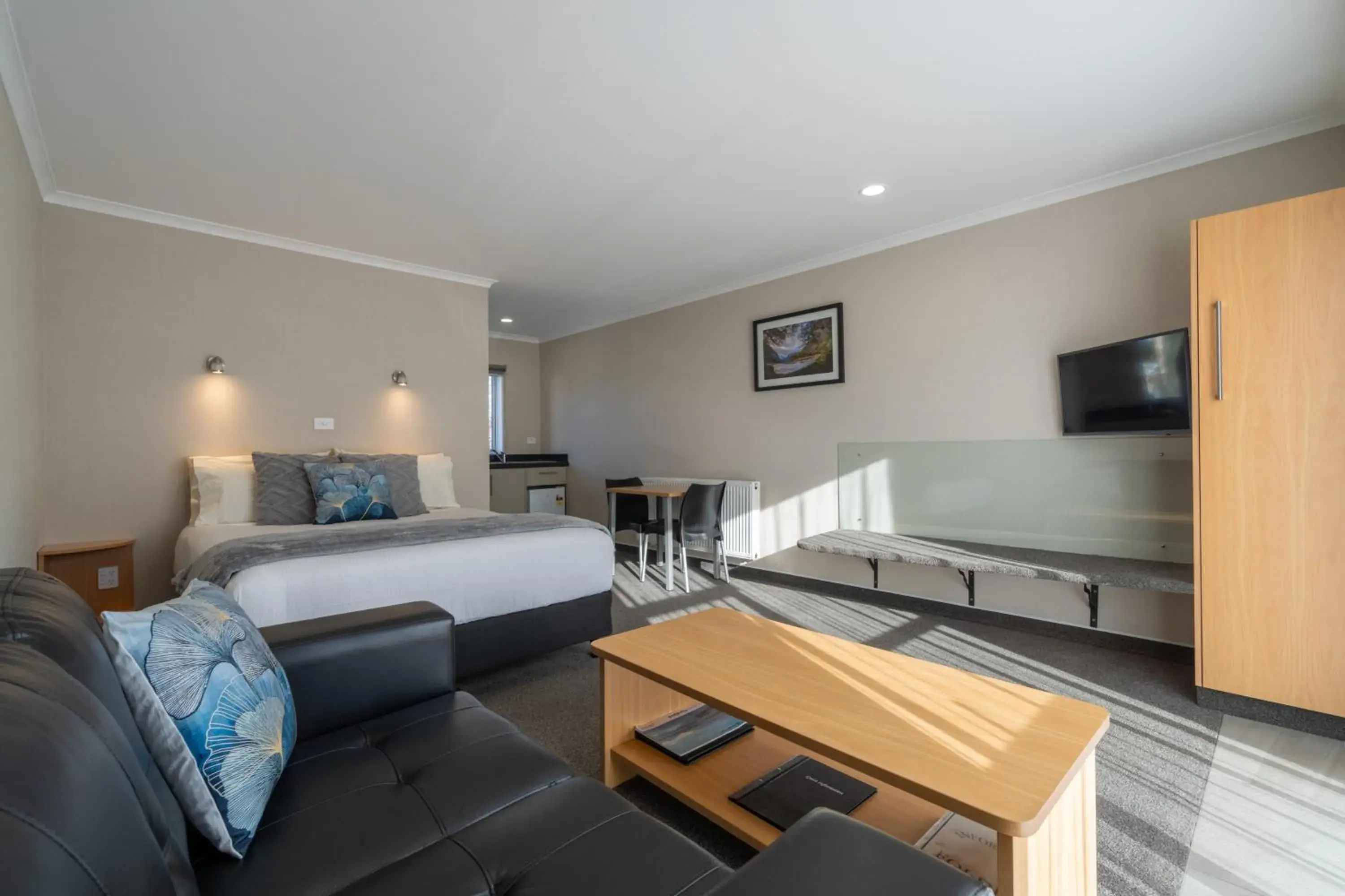 Bed in Parklands Motel & Apartments Te Anau Bed in Parklands Motel & Apartments Te Anau