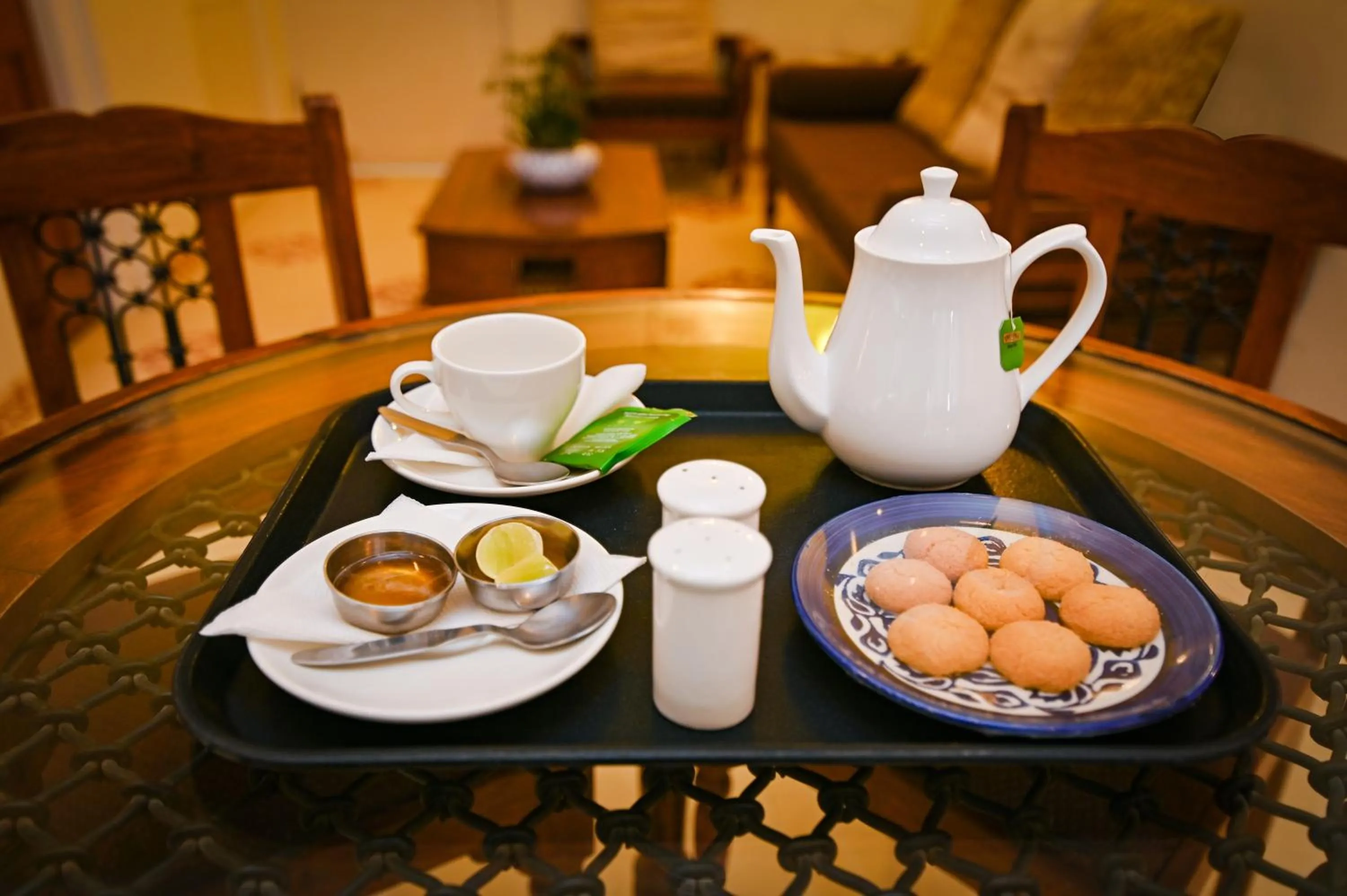 Continental breakfast in Om Niwas Suite Hotel