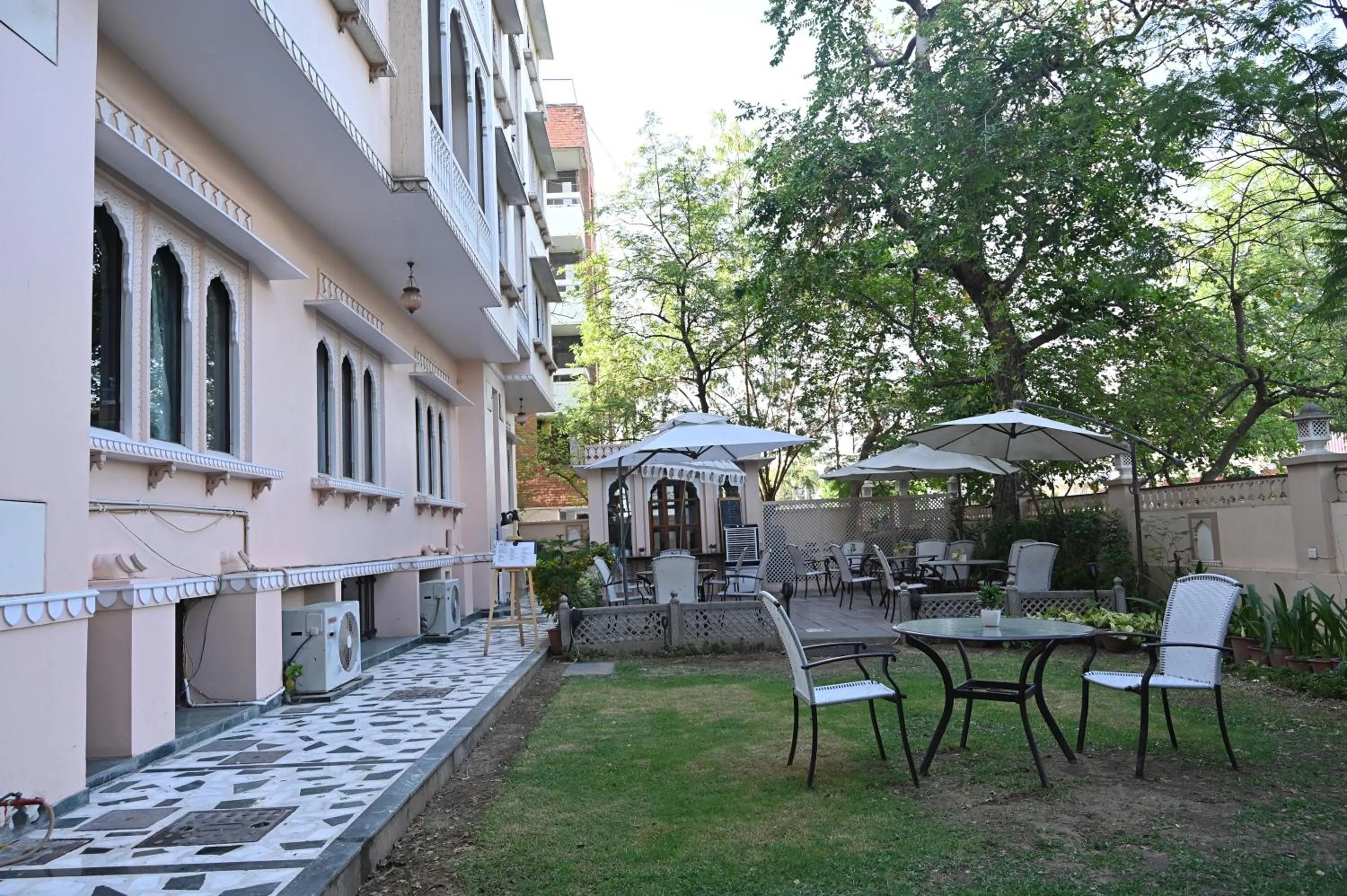 Property building in Om Niwas Suite Hotel