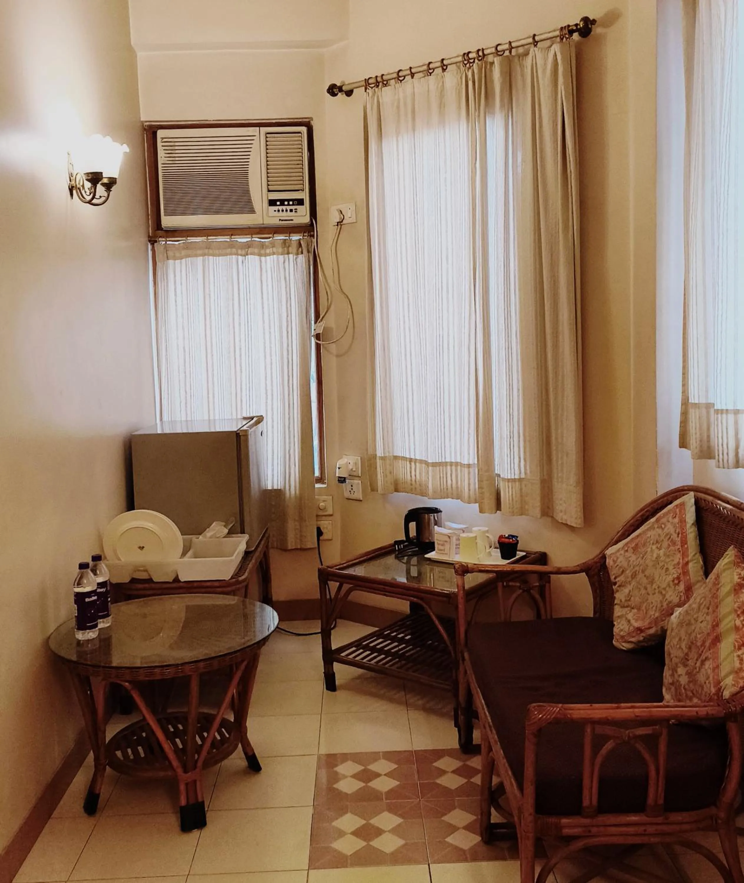 Seating area in Om Niwas Suite Hotel