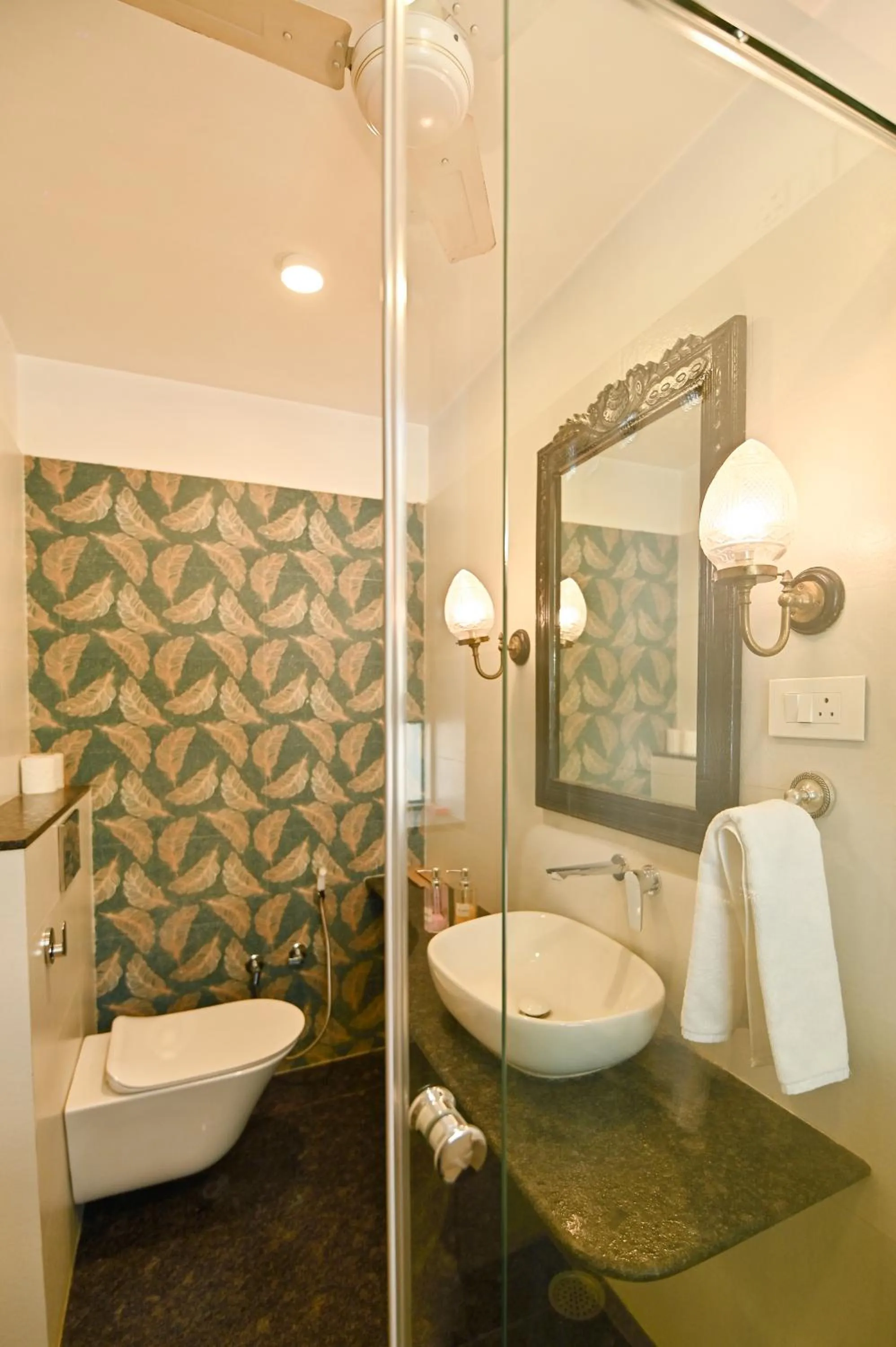 Bathroom in Om Niwas Suite Hotel