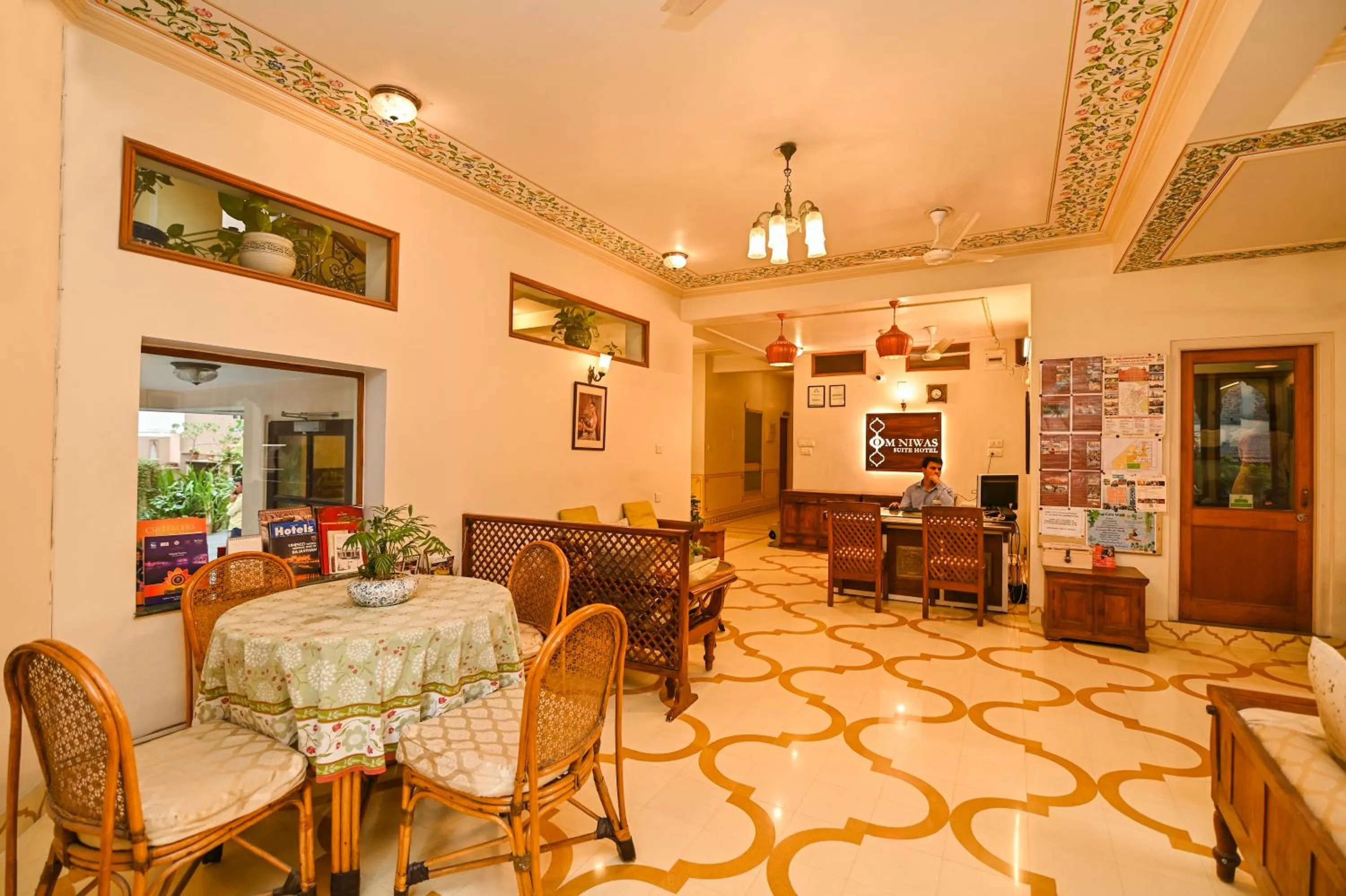 Living room in Om Niwas Suite Hotel