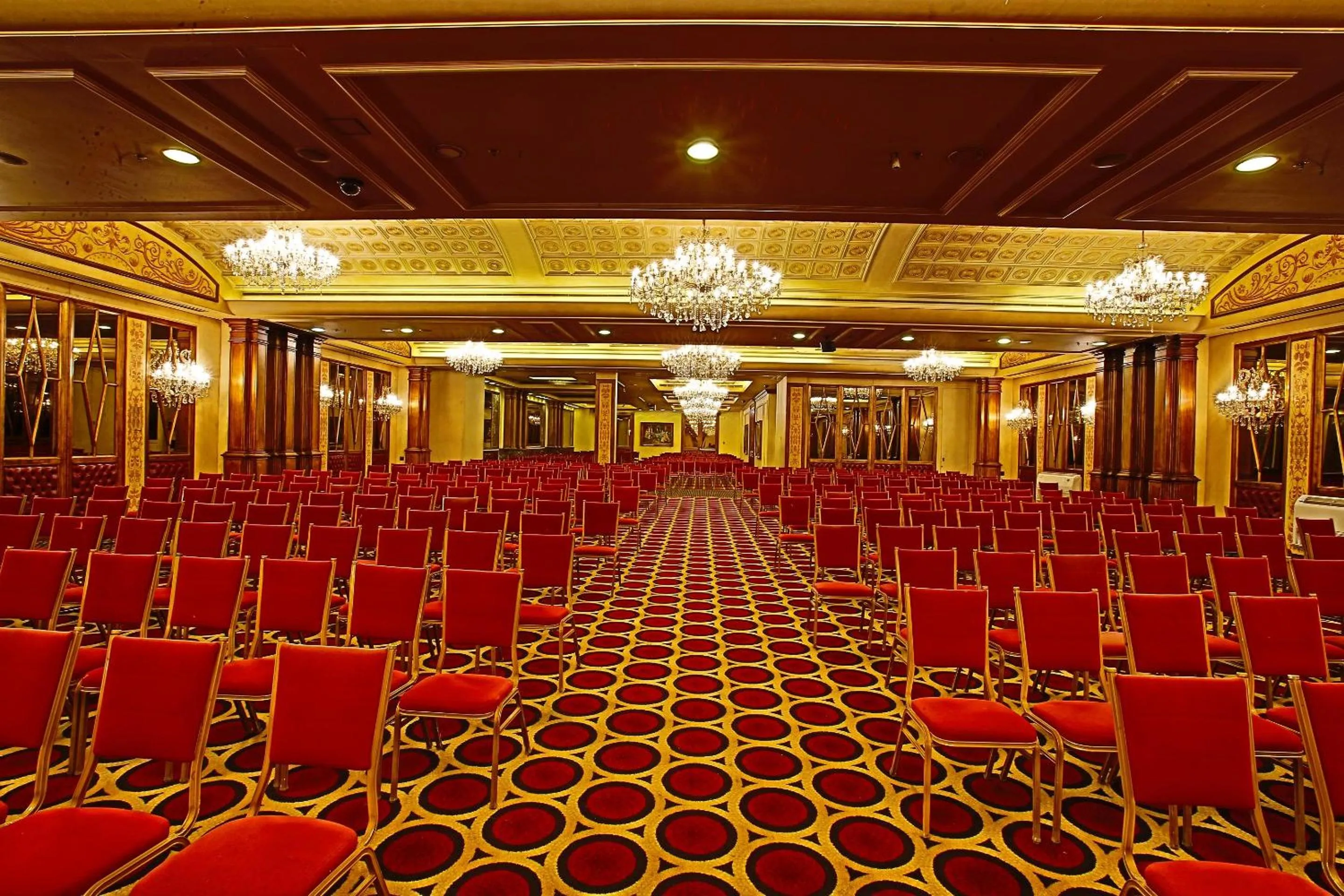 Banquet/Function facilities in Coral Beach Hotel And Resort Beirut