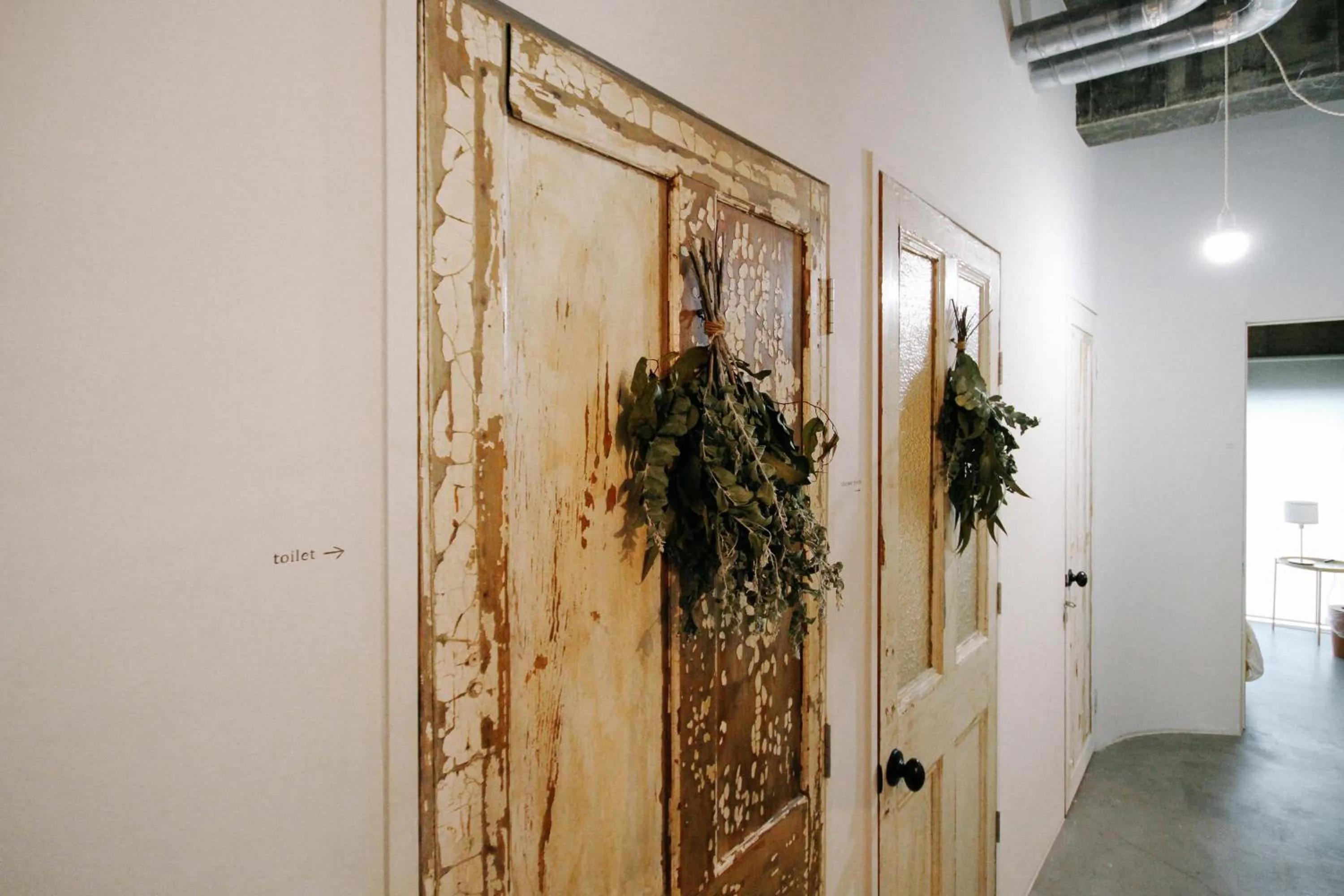 Decorative detail in Sunny Day Hostel