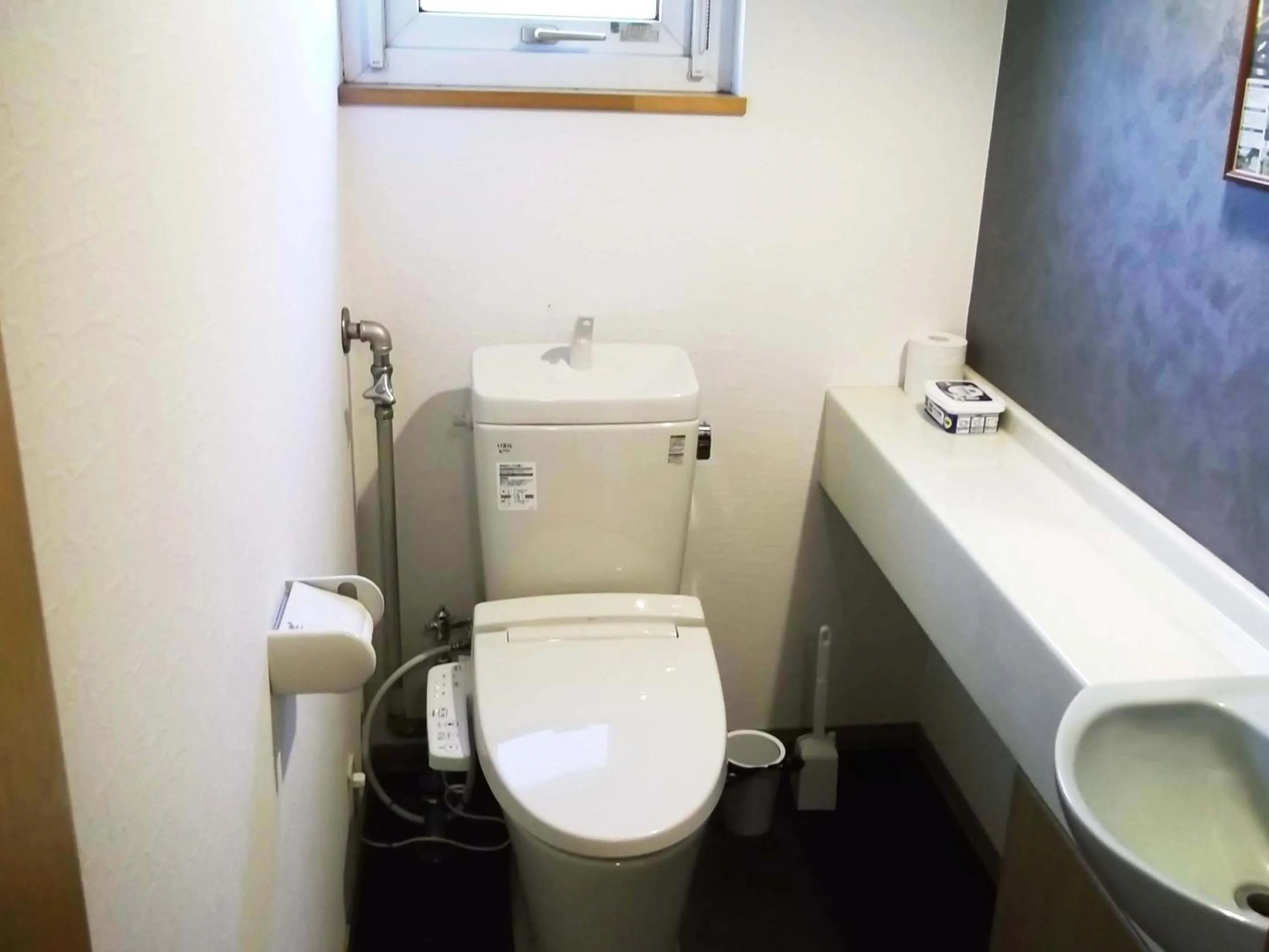 Toilet in Pension Yu