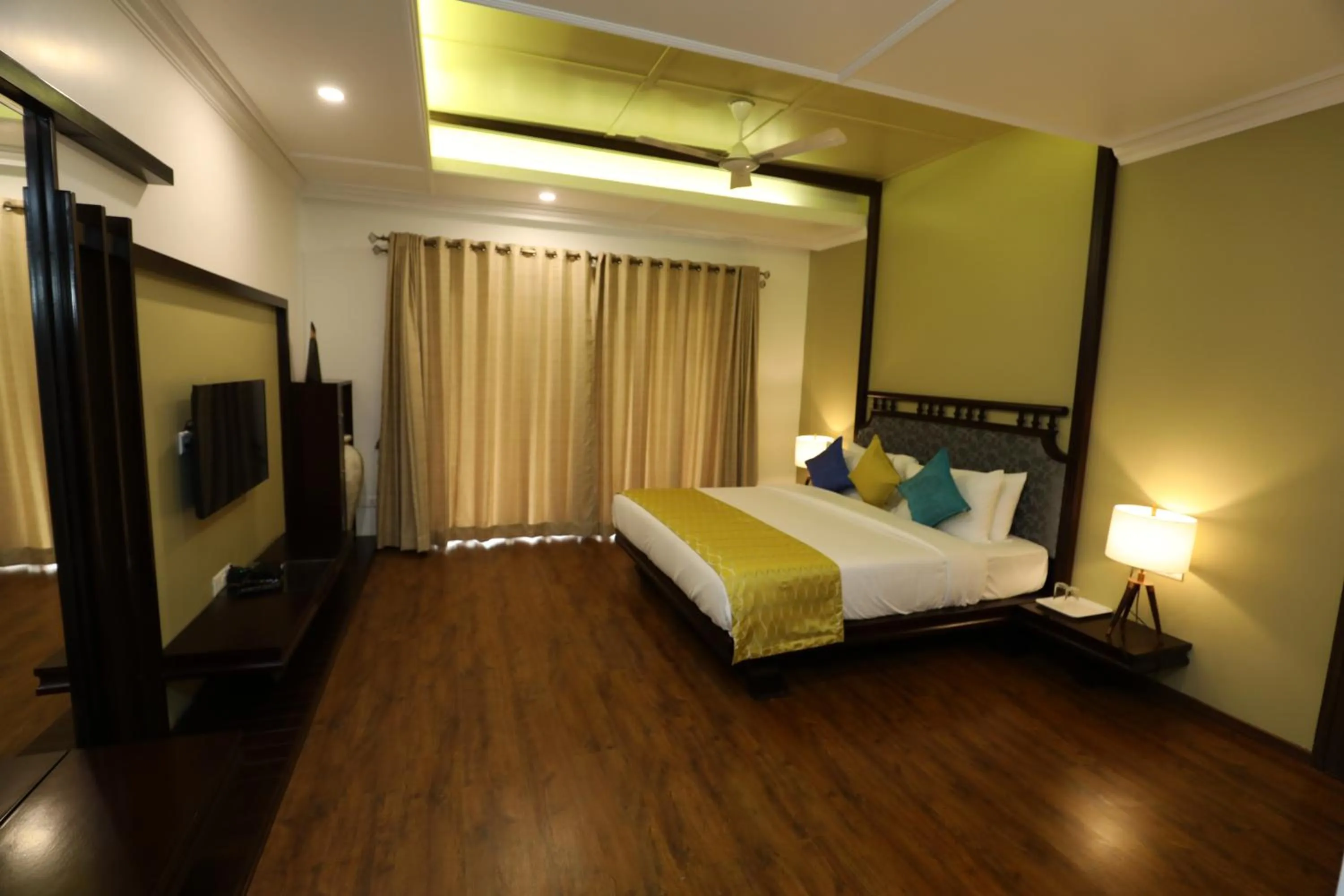 Bed in The Ocean Pearl Resort And Spa