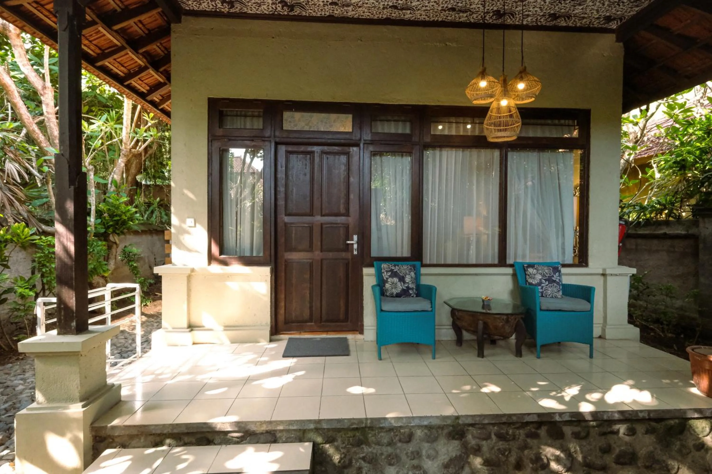 Patio in Peneeda View Beach Hotel