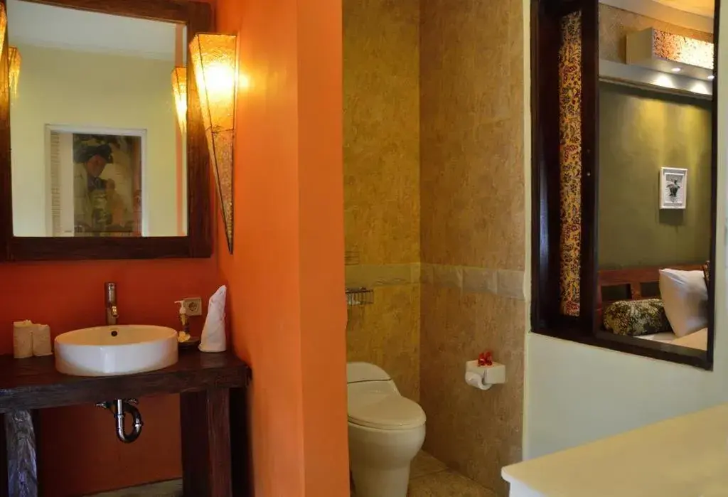 Toilet, Bed in Peneeda View Beach Hotel Toilet, Bed in Peneeda View Beach Hotel