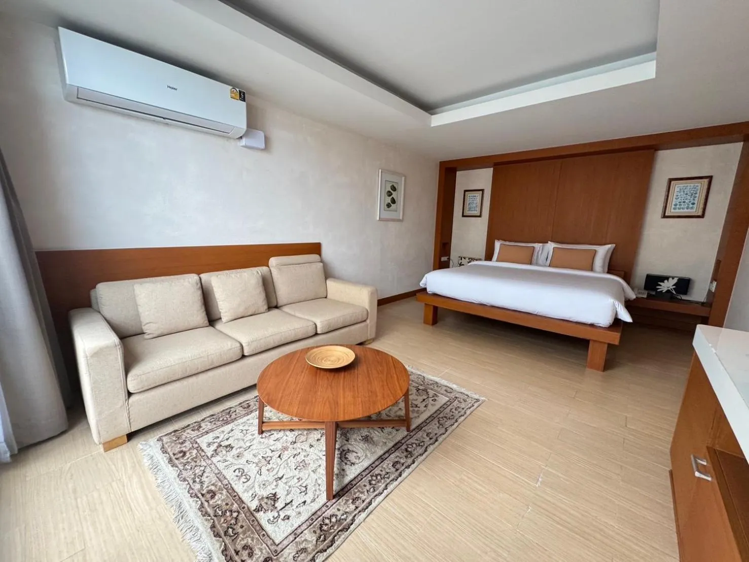 Living room, Bed in Tusita Wellness Resort