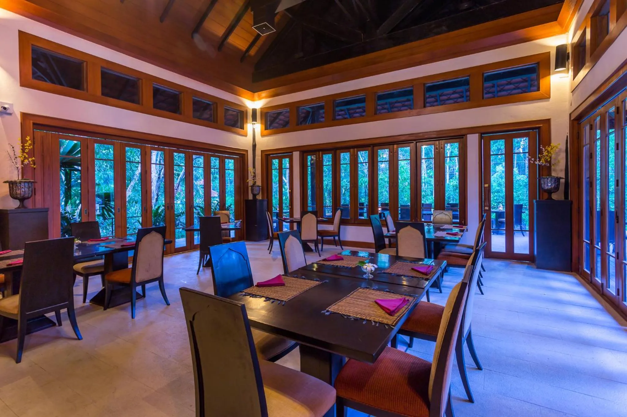 Restaurant/places to eat in Tusita Wellness Resort