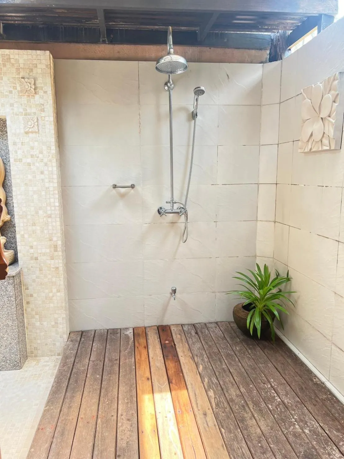 Shower in Tusita Wellness Resort