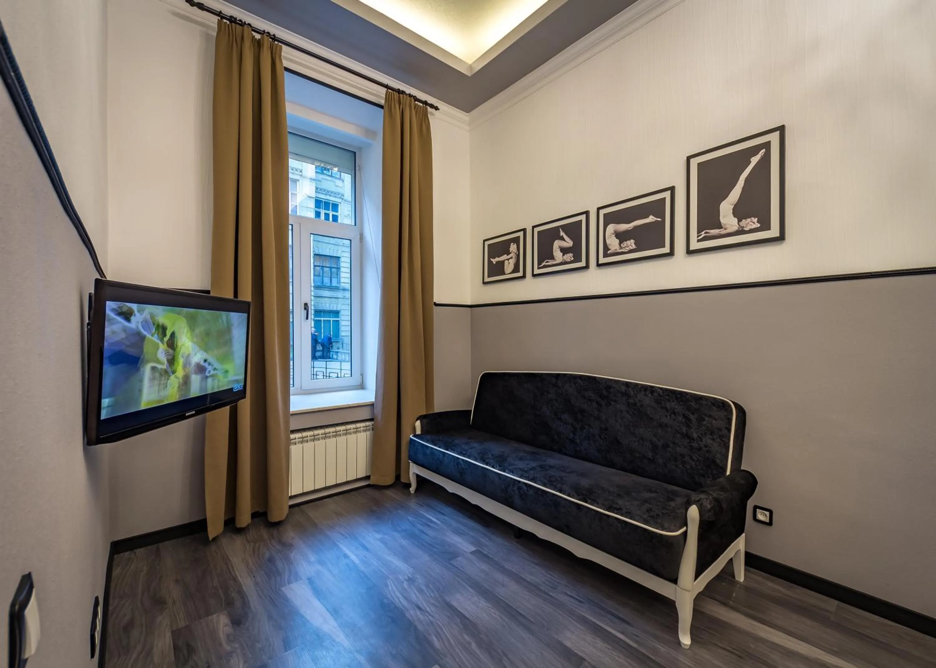 TV and multimedia in Central Dayflat Apartments