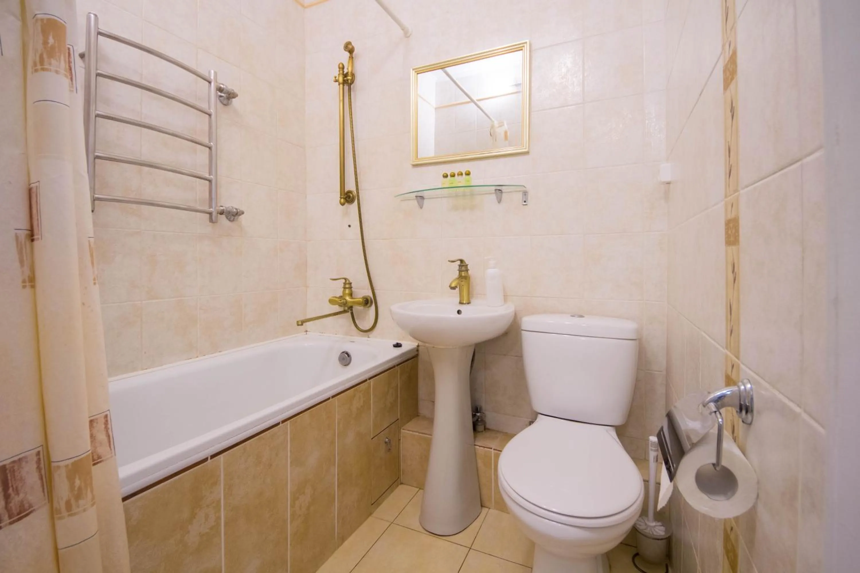 Bathroom in Central Dayflat Apartments