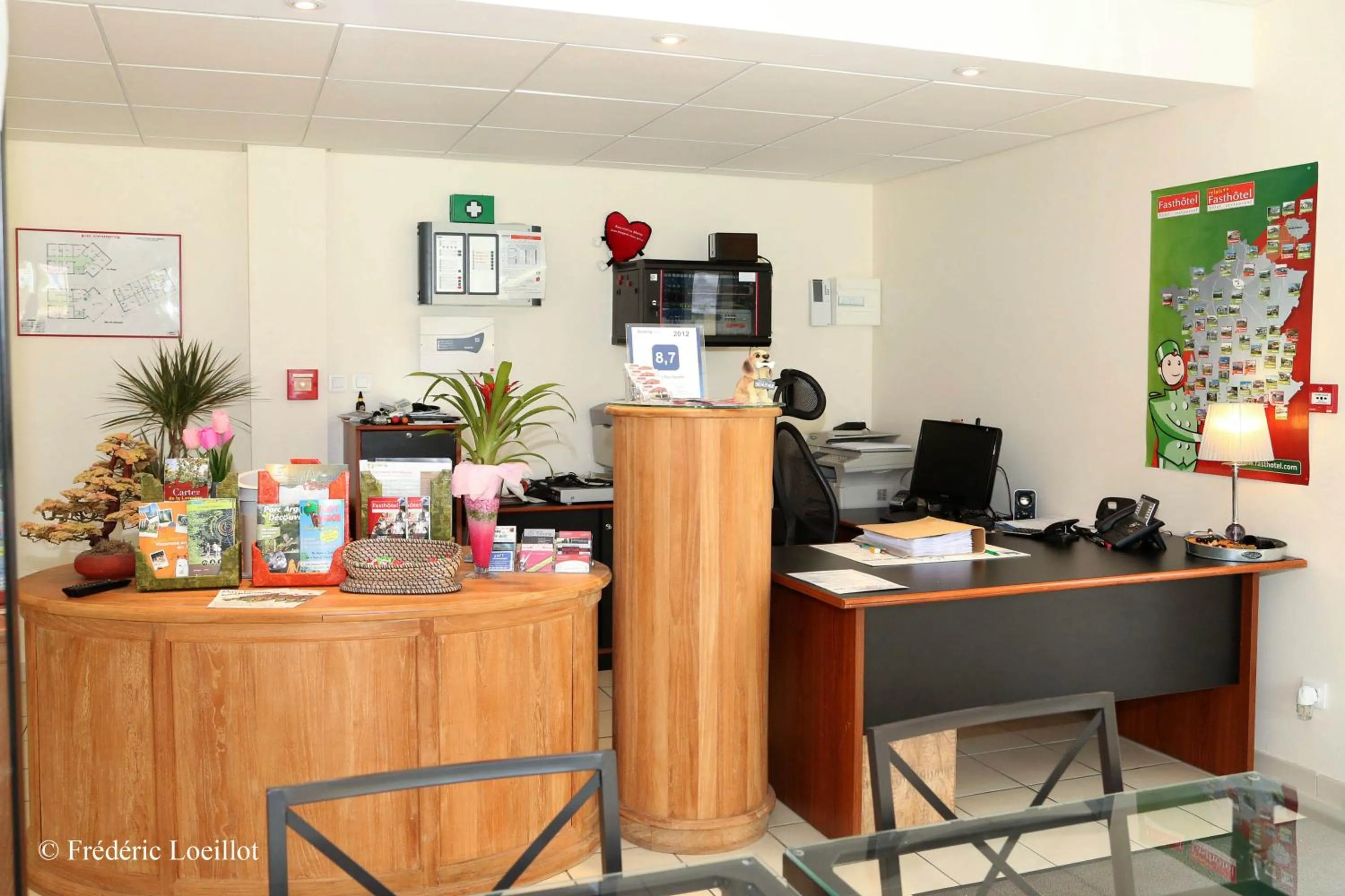 Lobby or reception in Fasthôtel Le Râle Des Genêts - Un hôtel FH Collection