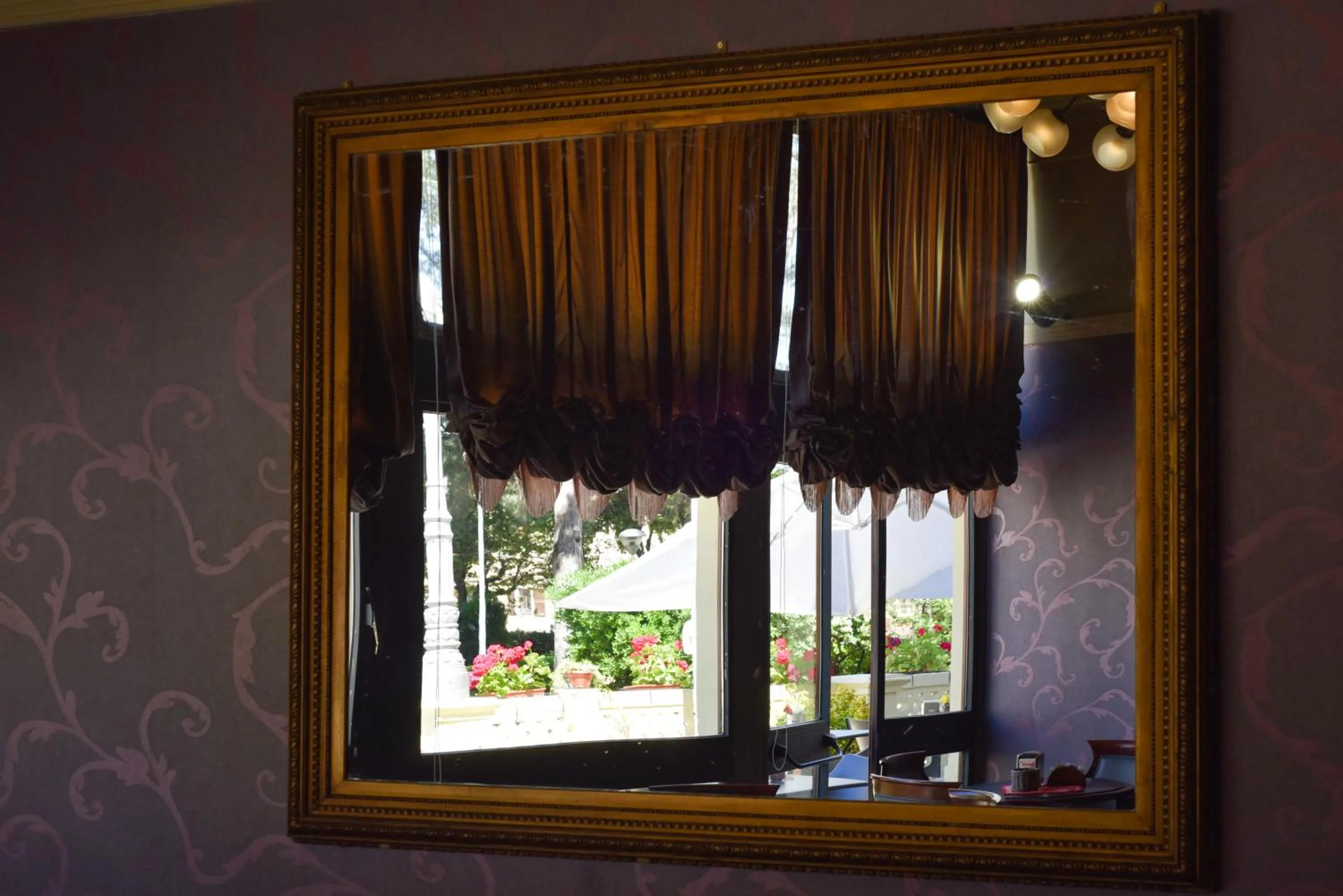 Communal lounge/ TV room in Hotel Terme