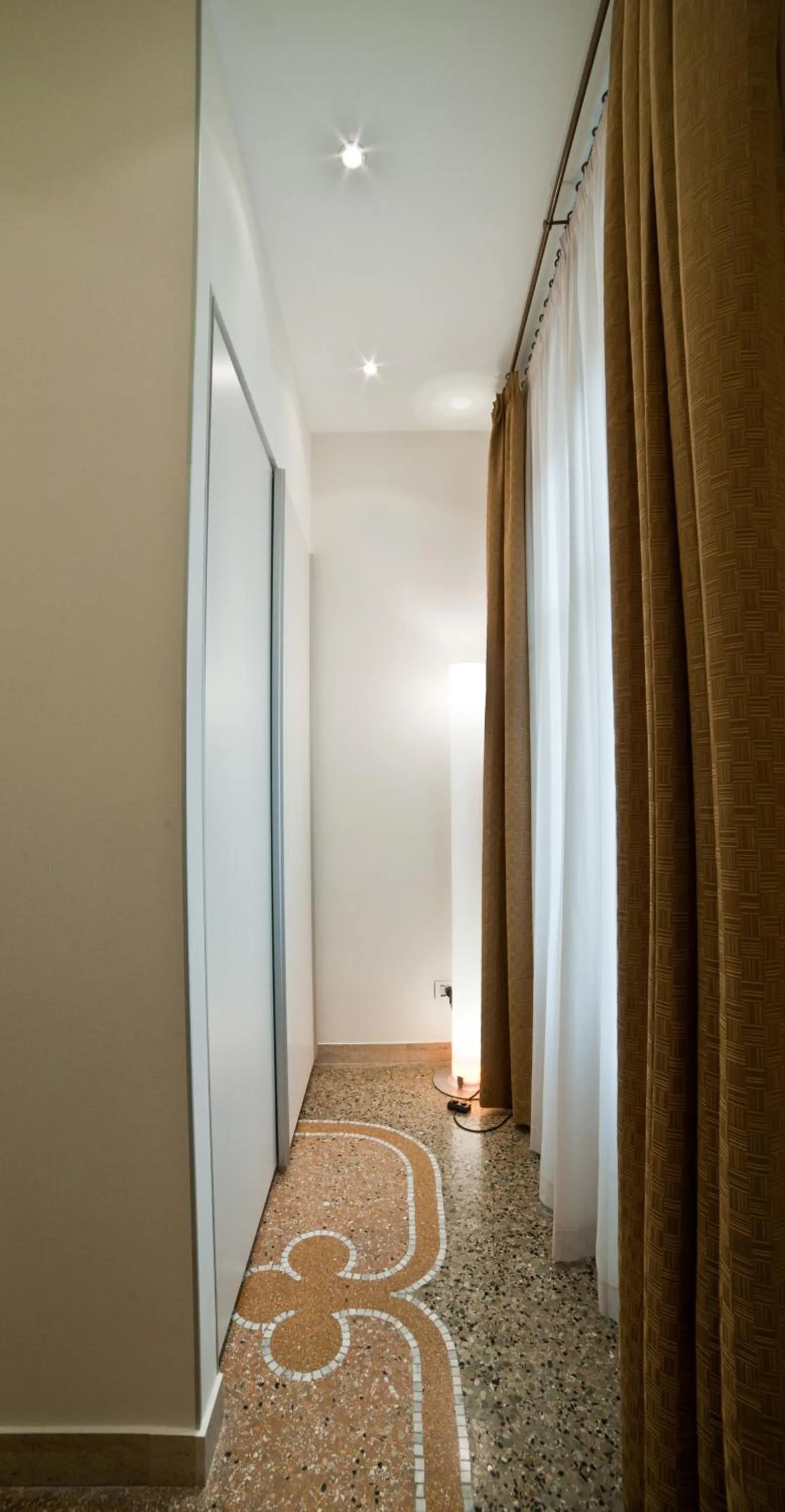 Day in Town House Cavour