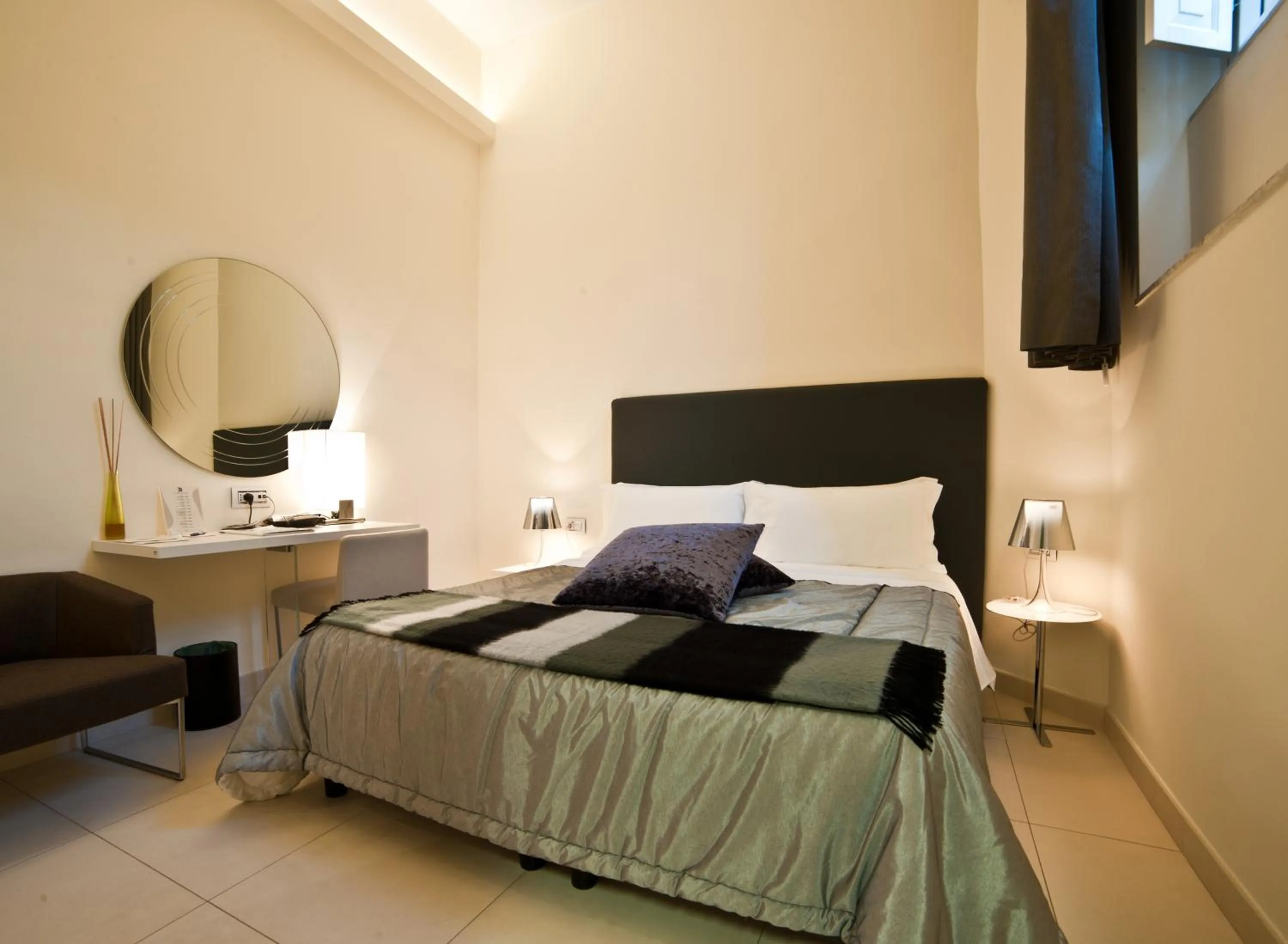 Photo of the whole room, Bed in Town House Cavour
