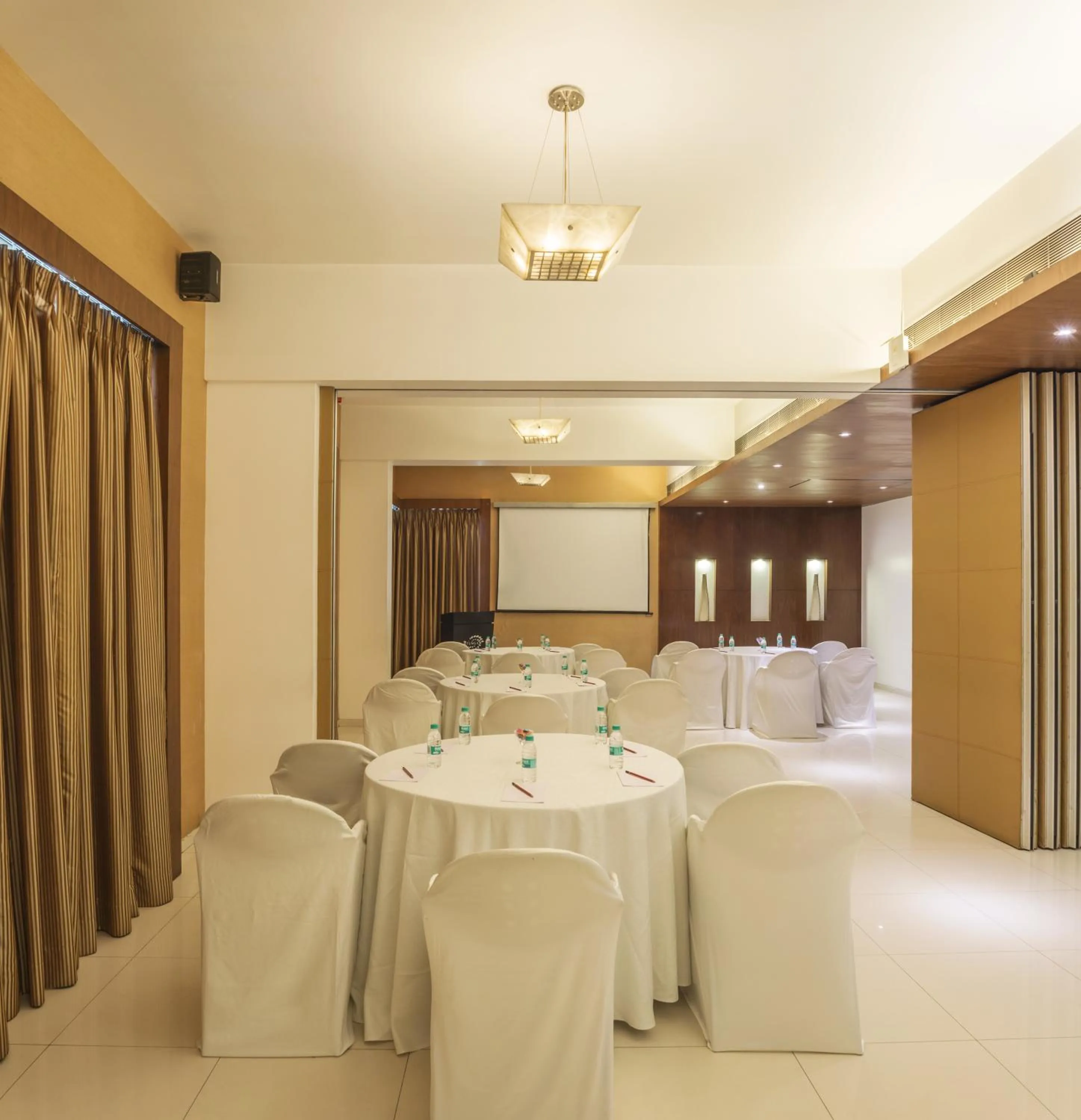 Area and facilities in The Regenza By Tunga