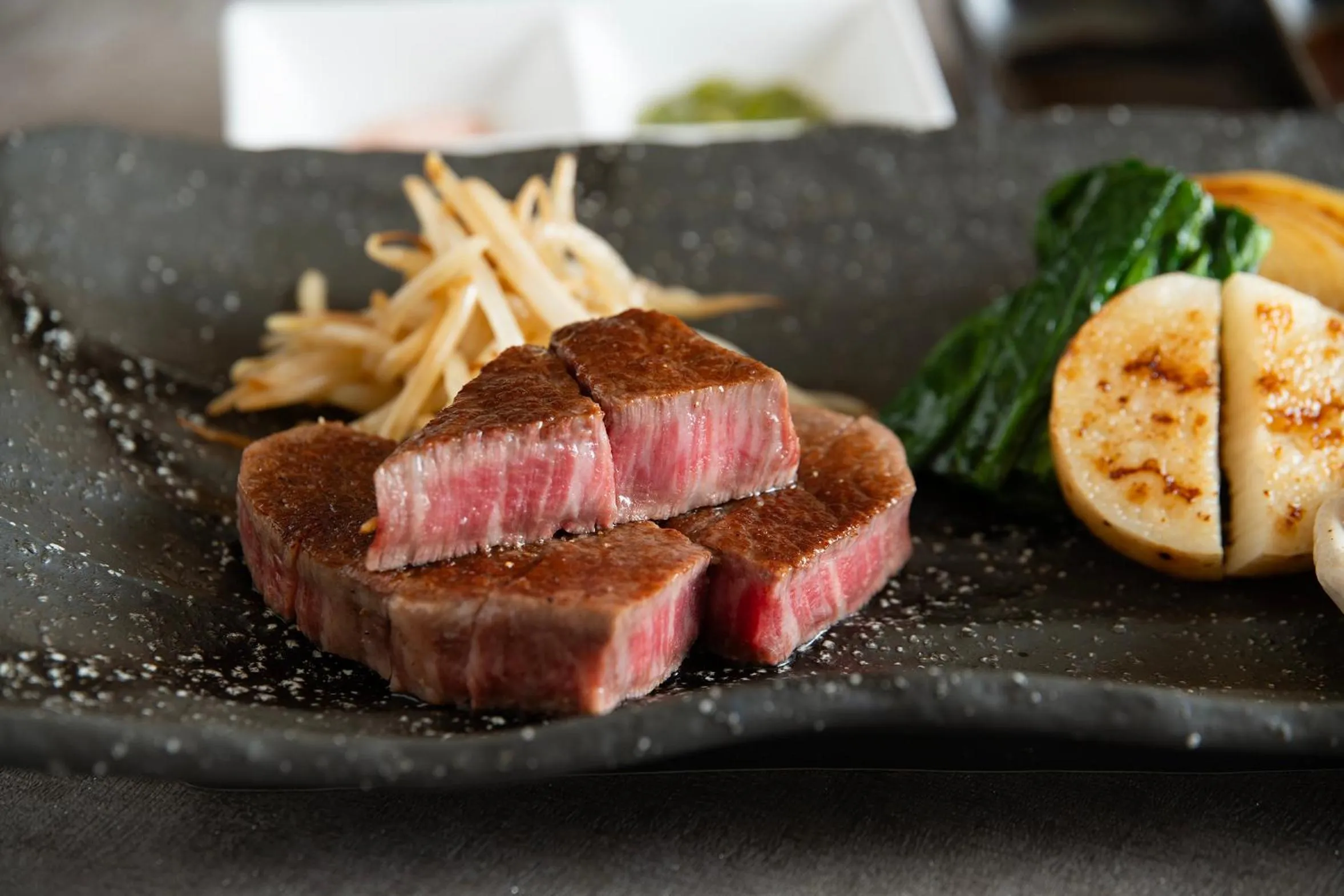 Restaurant/places to eat in Hotel Metropolitan Edmont Tokyo