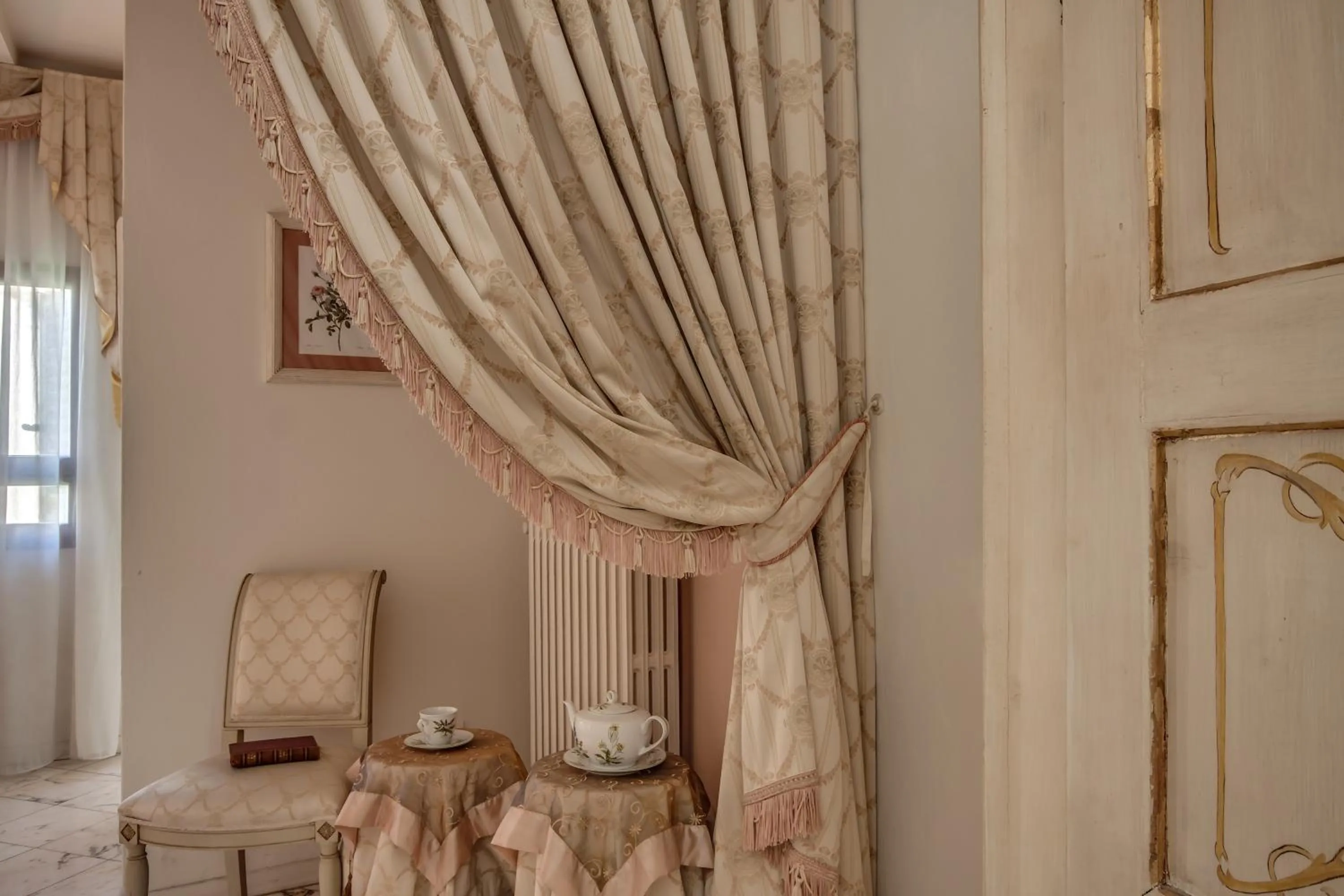 Decorative detail in Florence Dream Domus