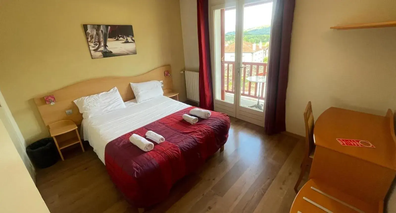 Double Room with Mountain View in Hostel Ramuntcho Double Room with Mountain View in Hostel Ramuntcho