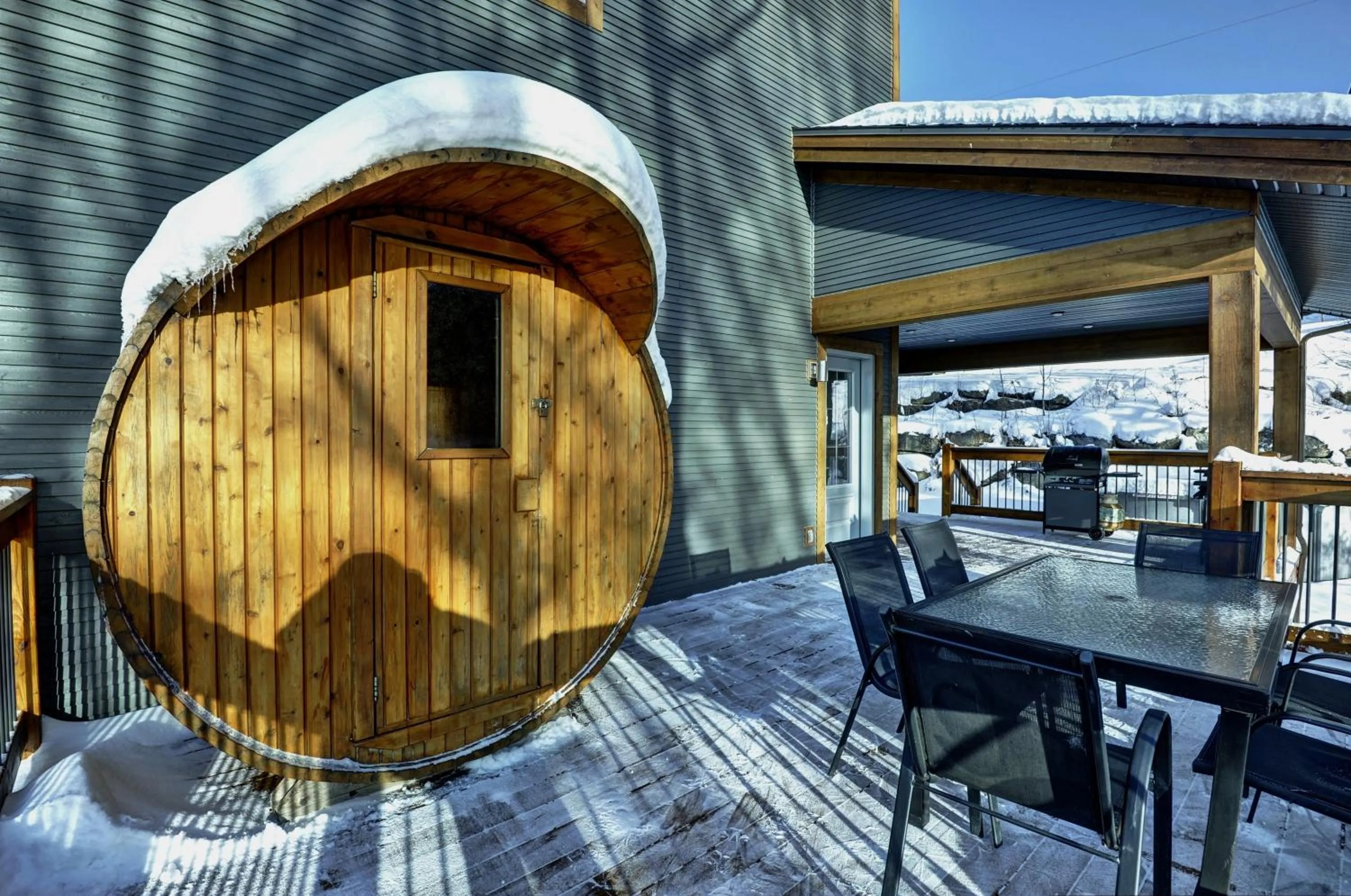 Le Sto Shack 25 Chemin Blanc by Les Chalets Alpins
