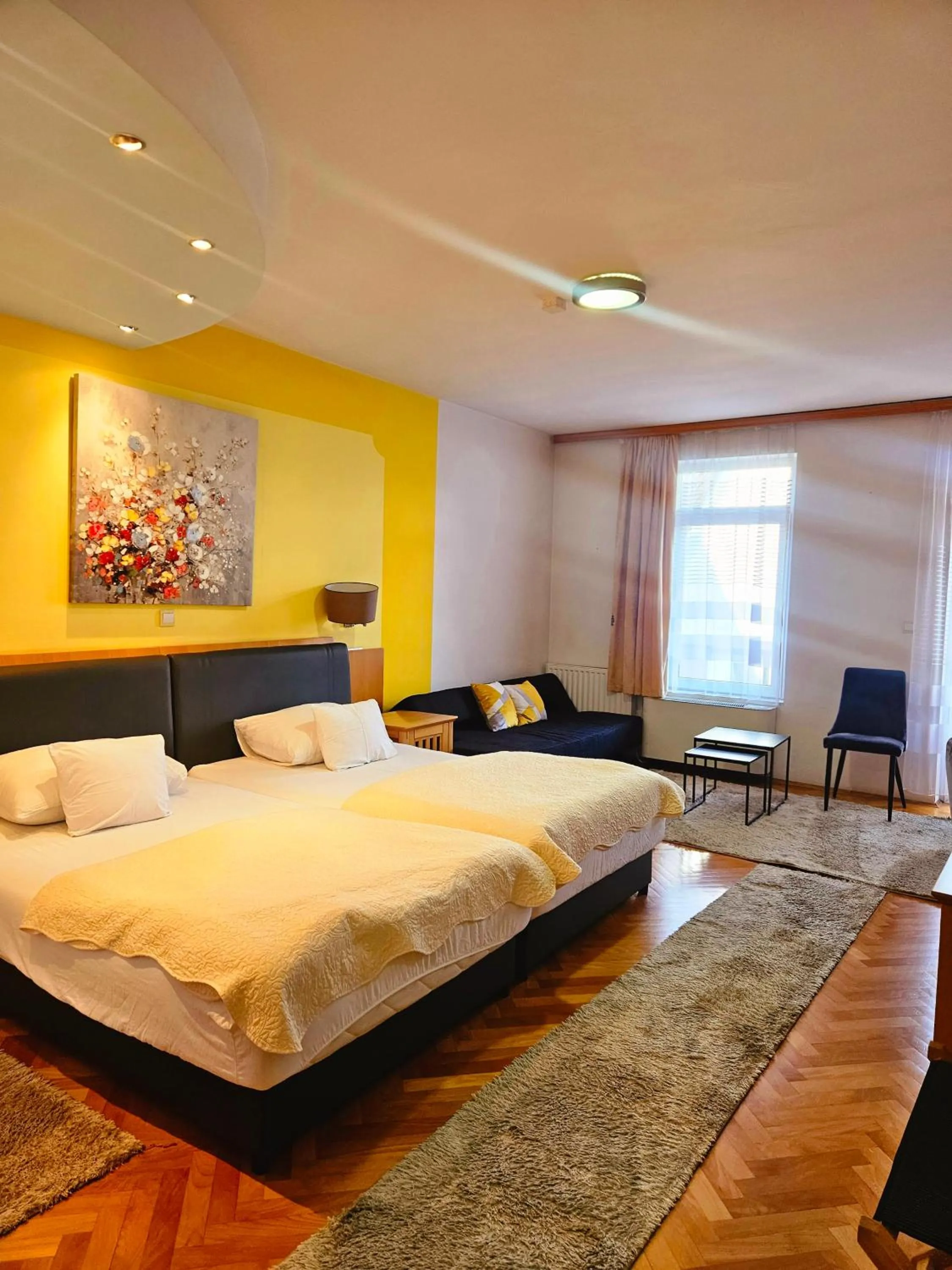 Bed in Hotel Millennium