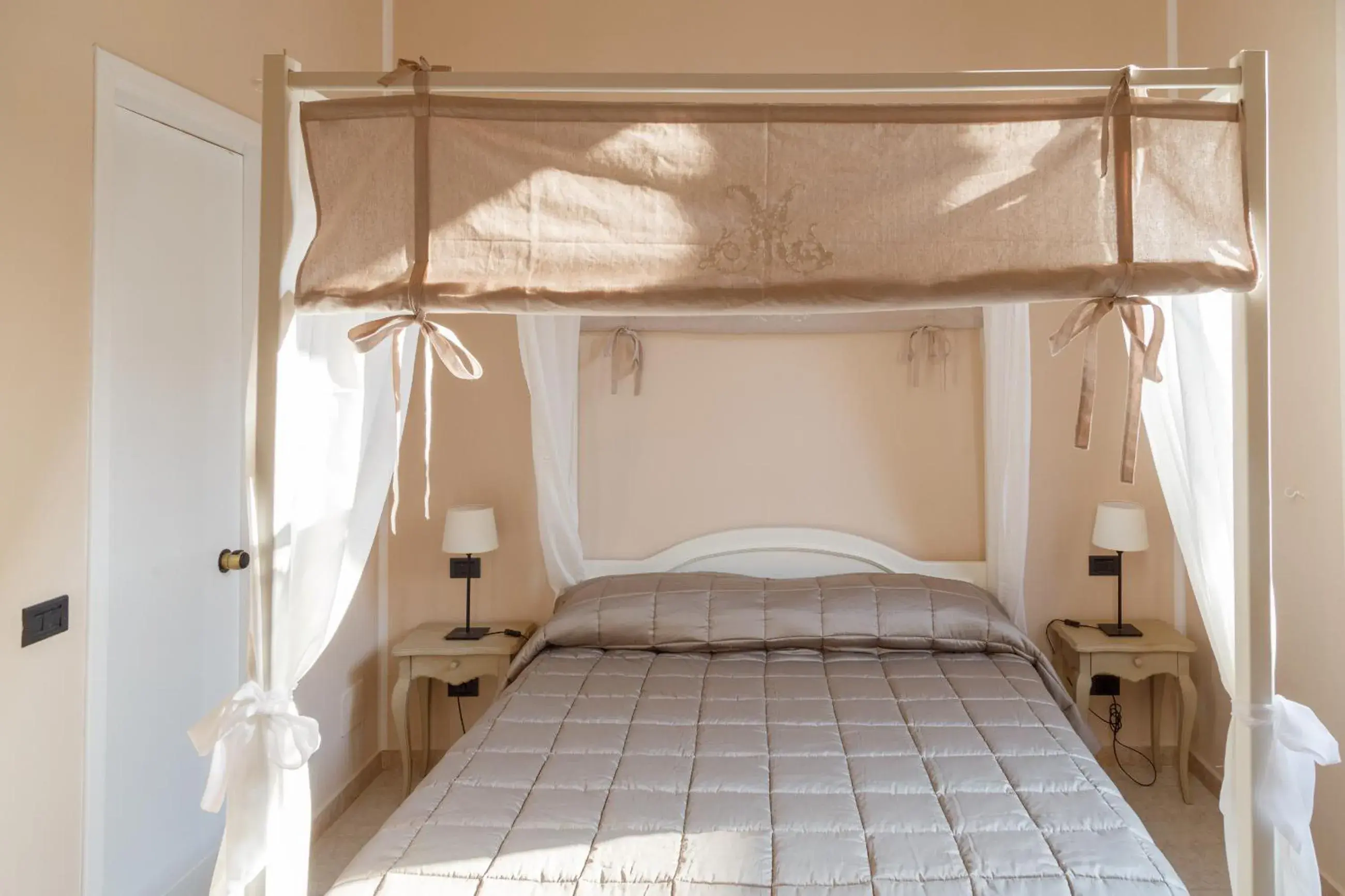 Double or Twin Room - single occupancy in Leone X Guest House Double or Twin Room - single occupancy in Leone X Guest House