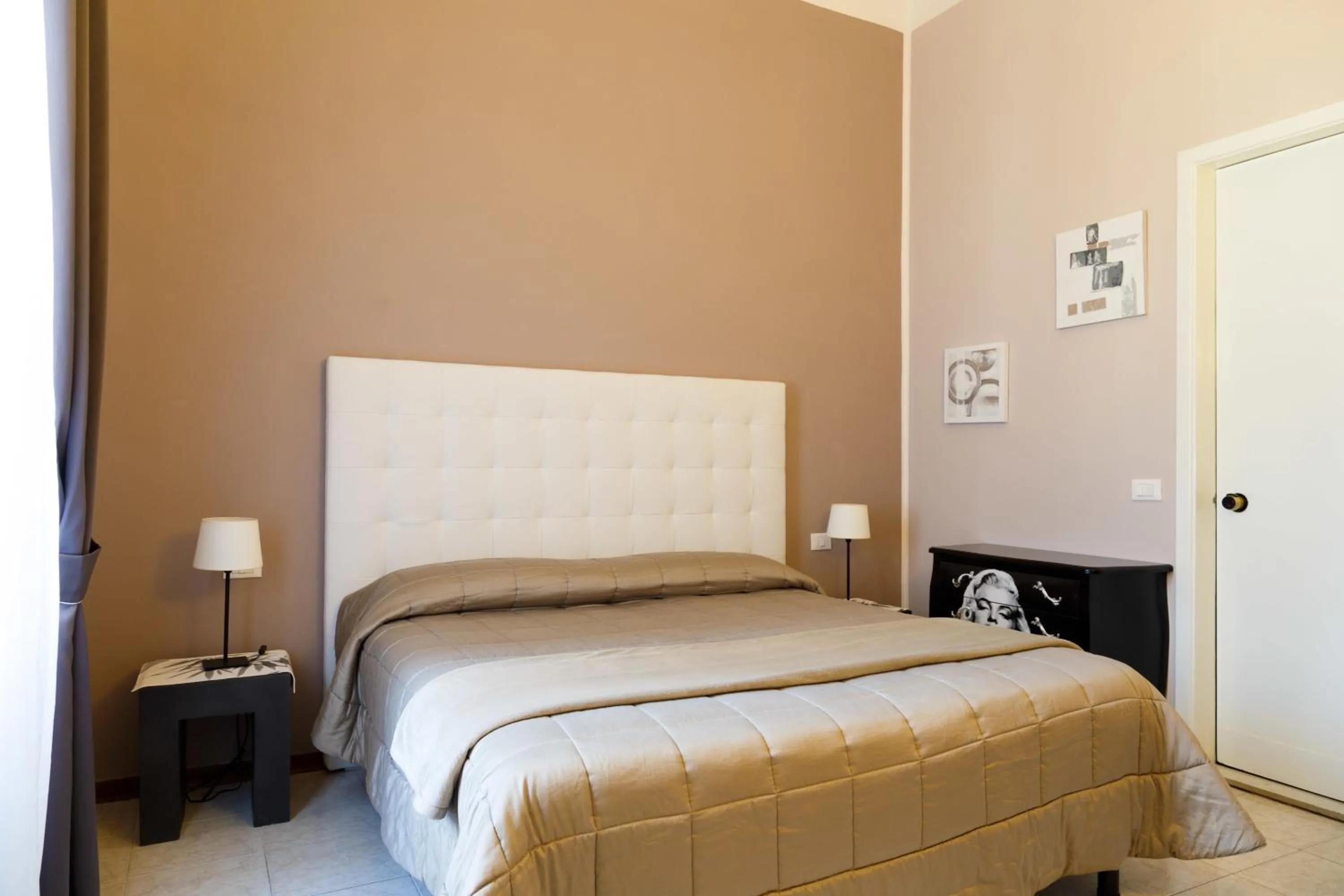 Bed in Leone X Guest House