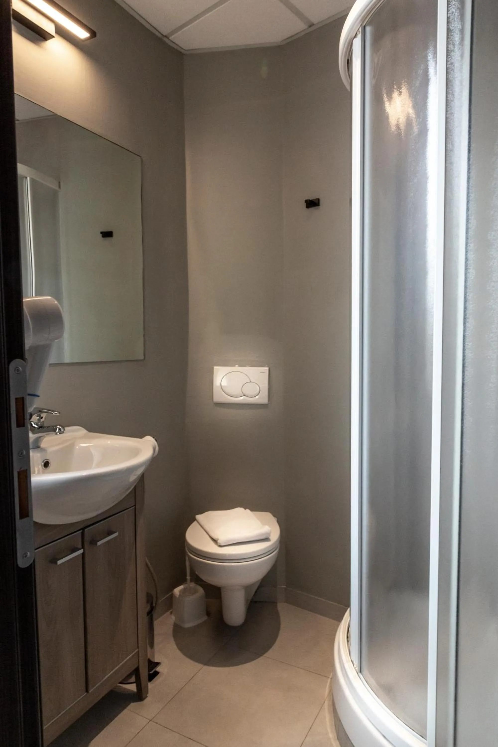 Shower in Plus Florence