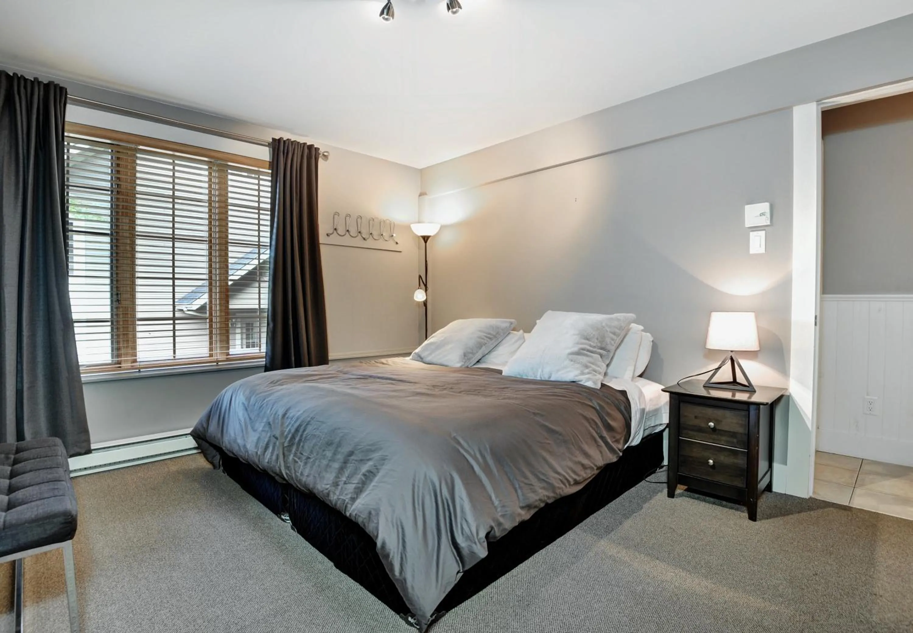 Bed in Chalets Alpins - 56 Chemin des Skieurs