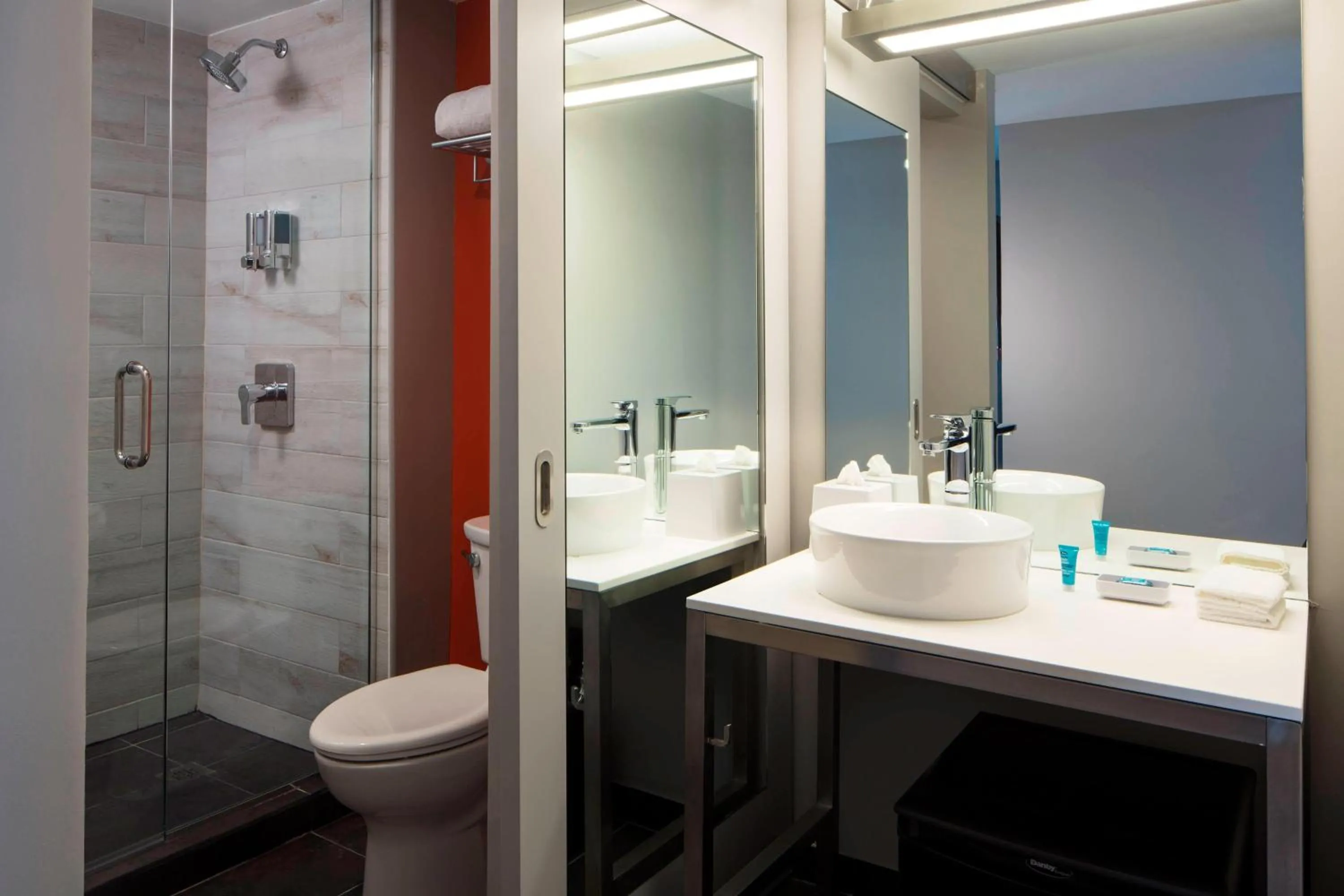 Bathroom in Aloft Coral Gables
