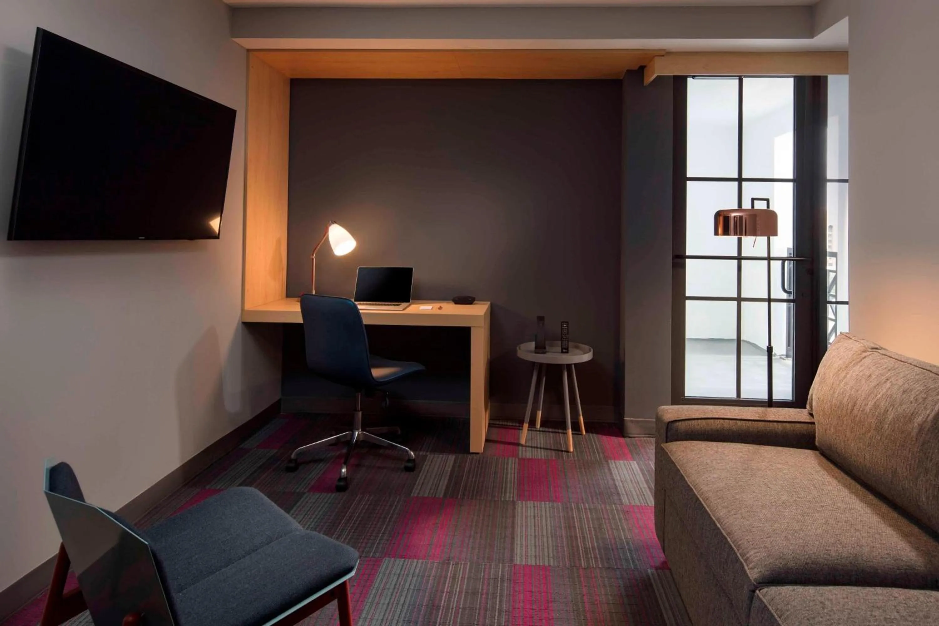 Living room in Aloft Coral Gables