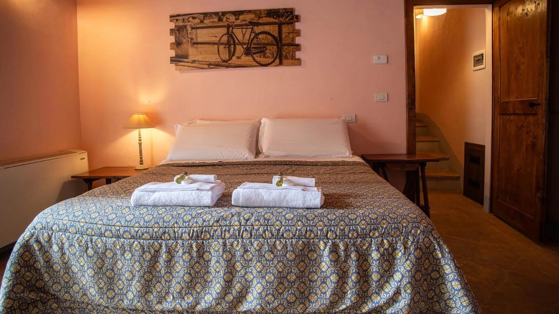 Bedroom, Bed in Casale Merlino