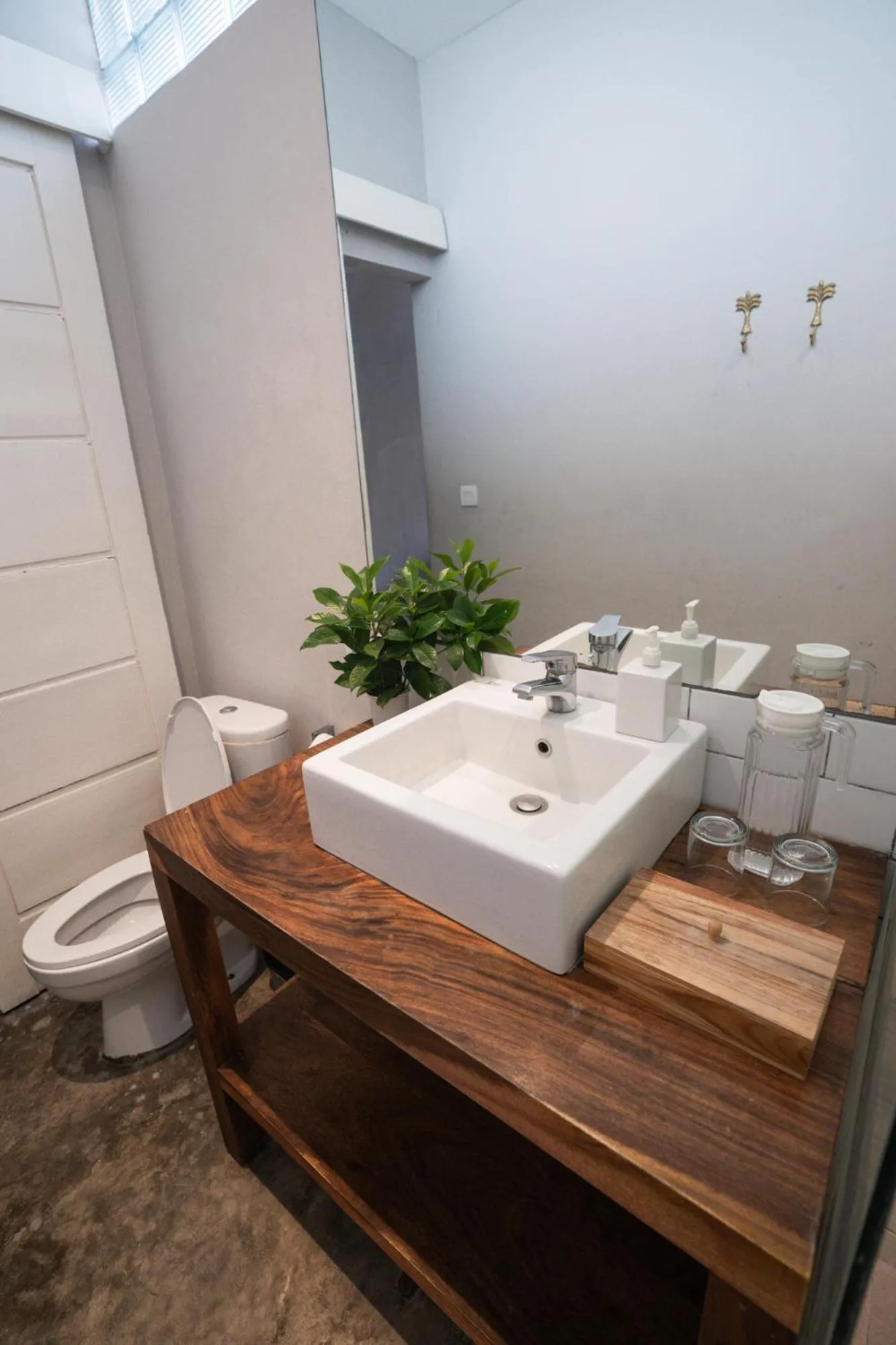 Bathroom in Bloomfield Umalas