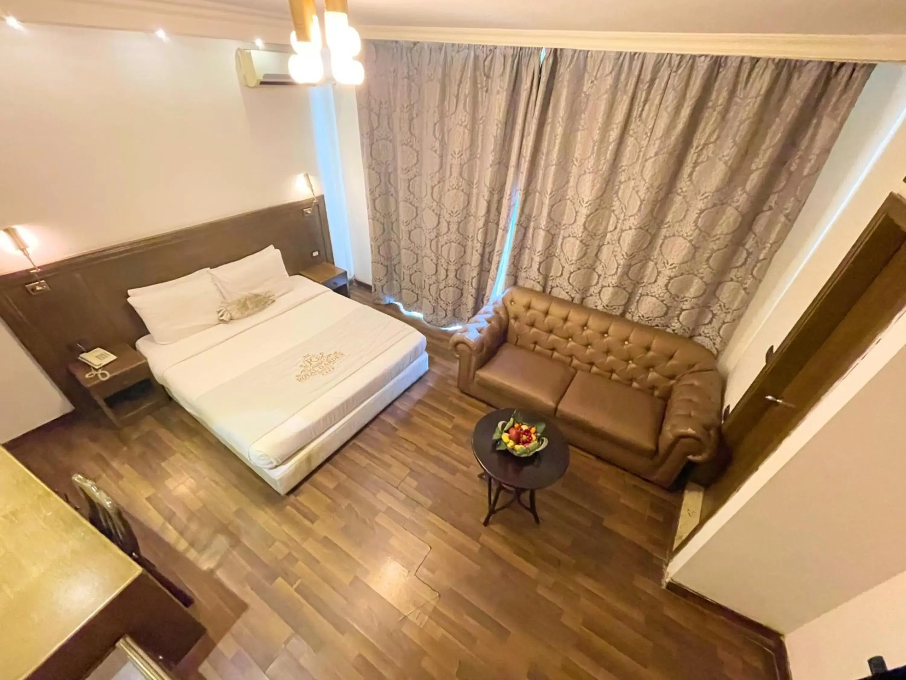 Bed in Royal Garden Hotel Bed in Royal Garden Hotel