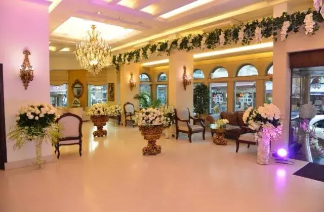 Lobby or reception in Royal Garden Hotel Lobby or reception in Royal Garden Hotel