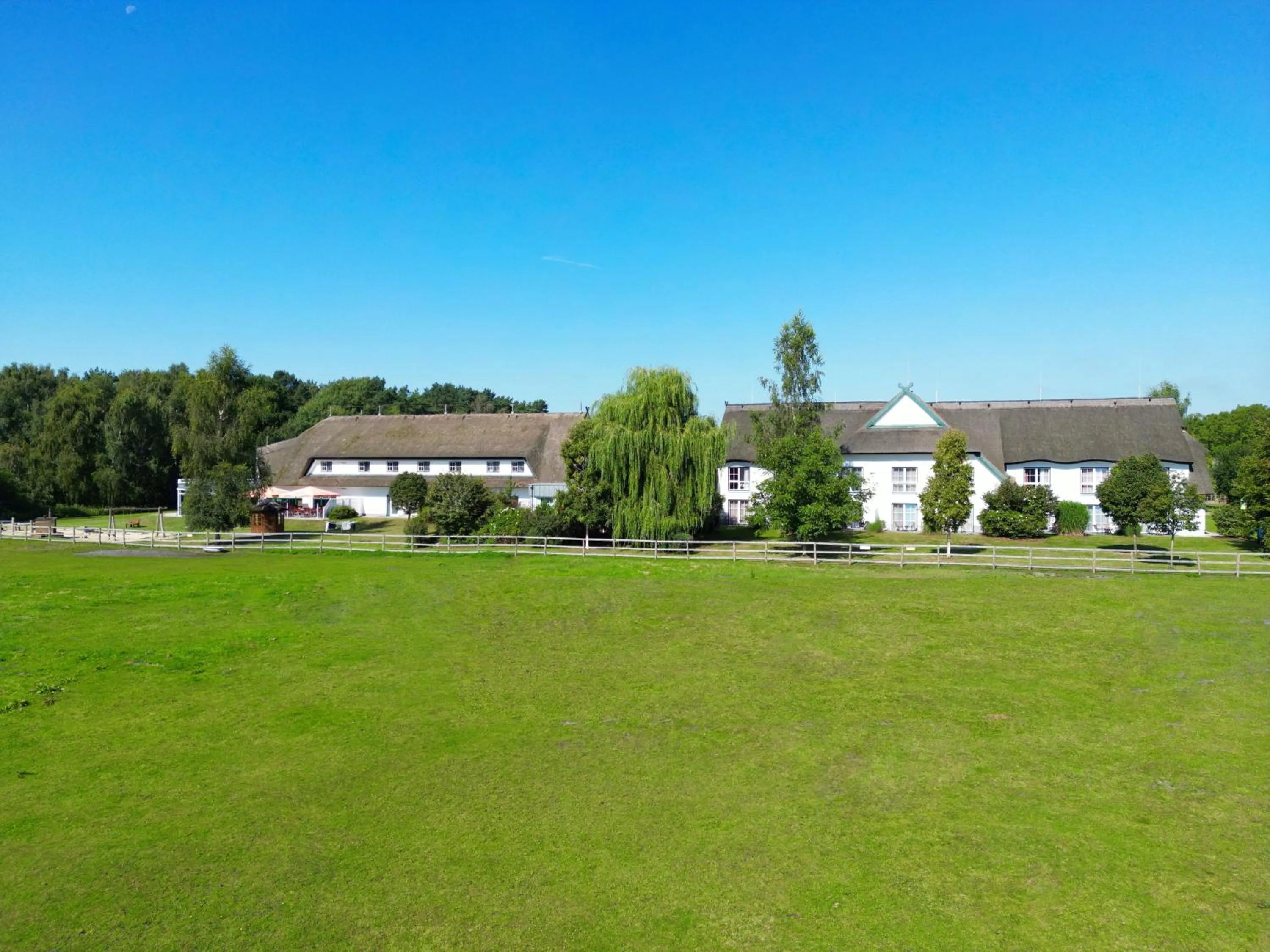 Property building in Friesenhof Hotel-Restaurant-Reitanlage