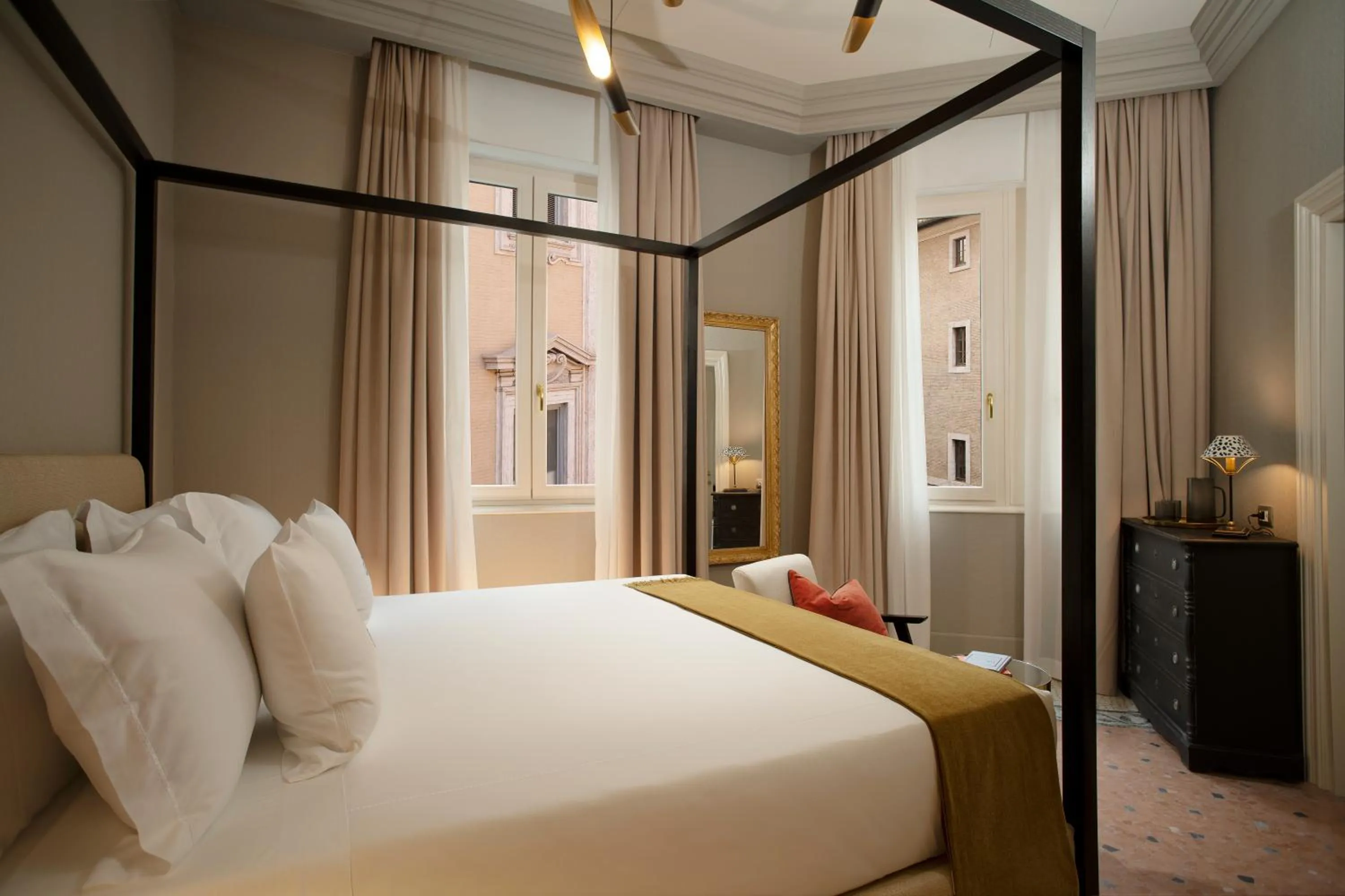 Bed in Elizabeth Unique Hotel | a Member of Design Hotels™