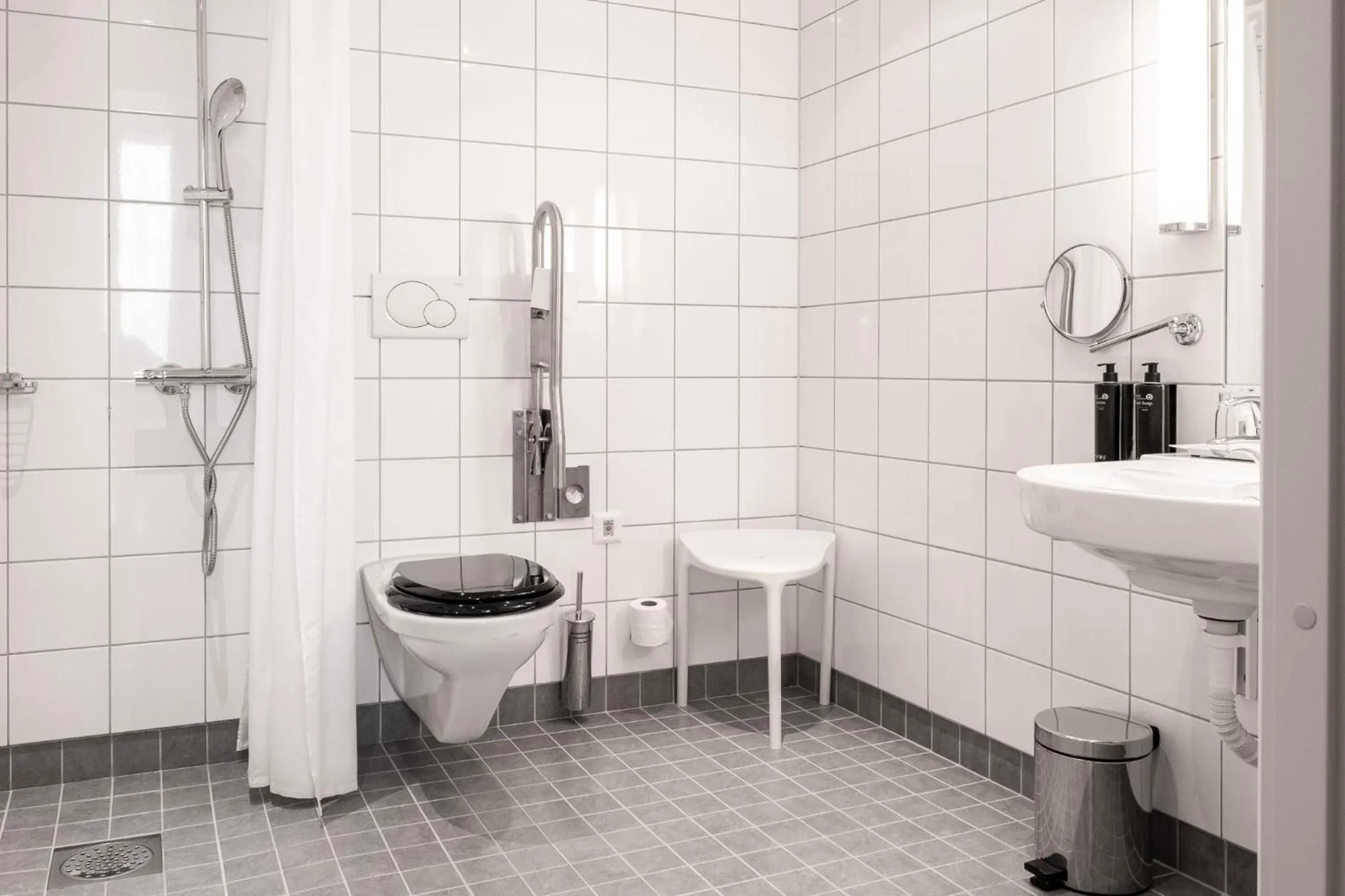 Shower in Park Inn by Radisson Malmö