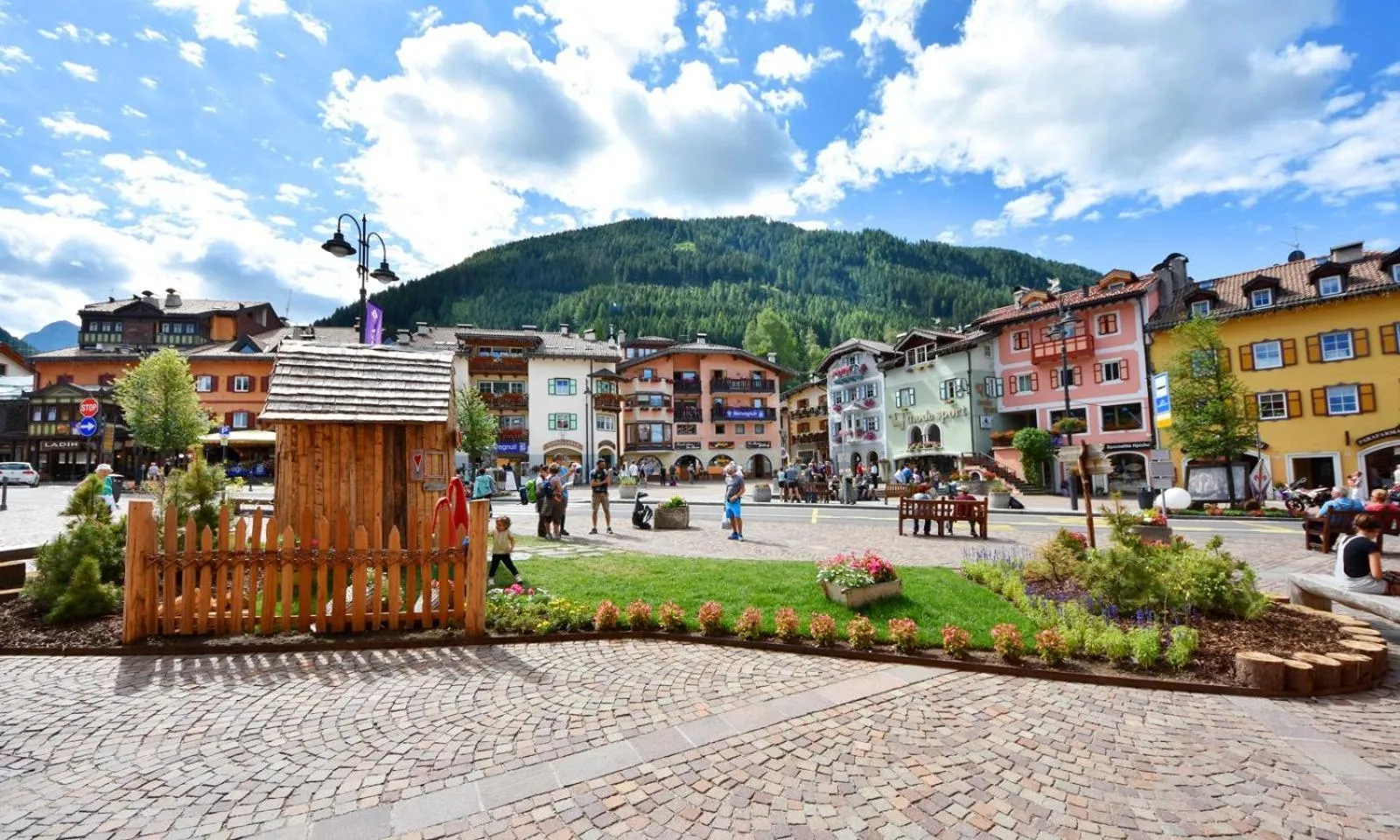 Shopping Area in Monza Dolomites Hotel