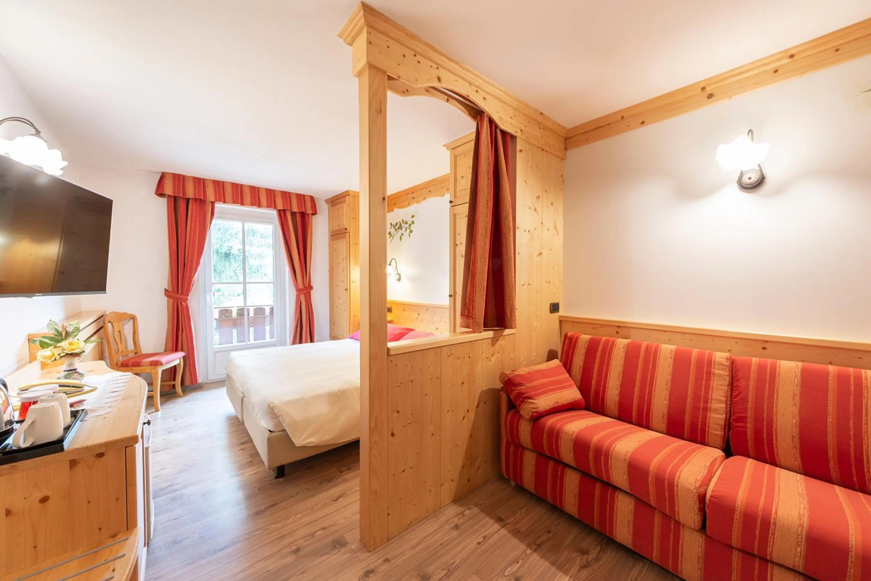 Bed in Monza Dolomites Hotel