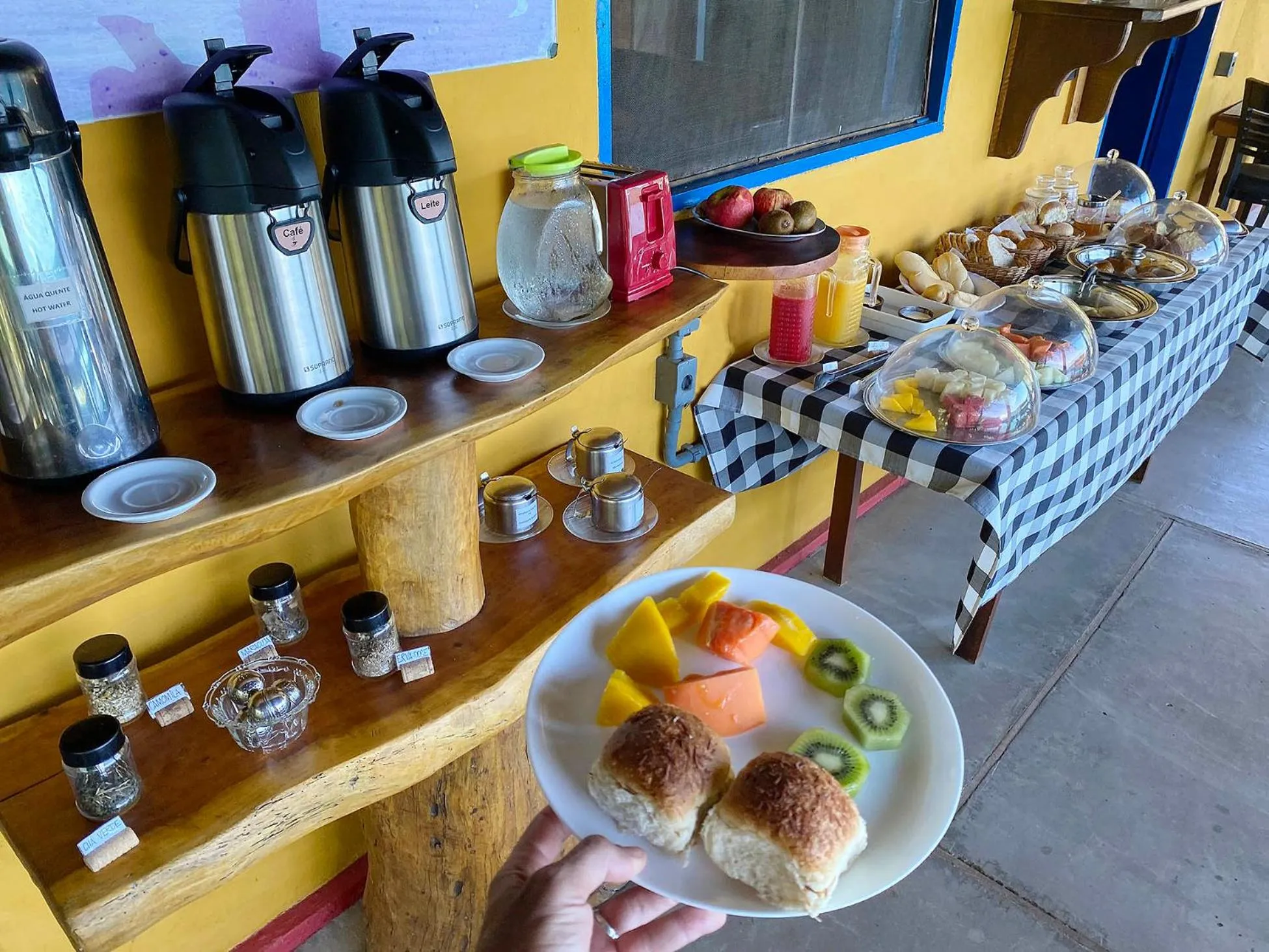 Restaurant/places to eat in Asalem