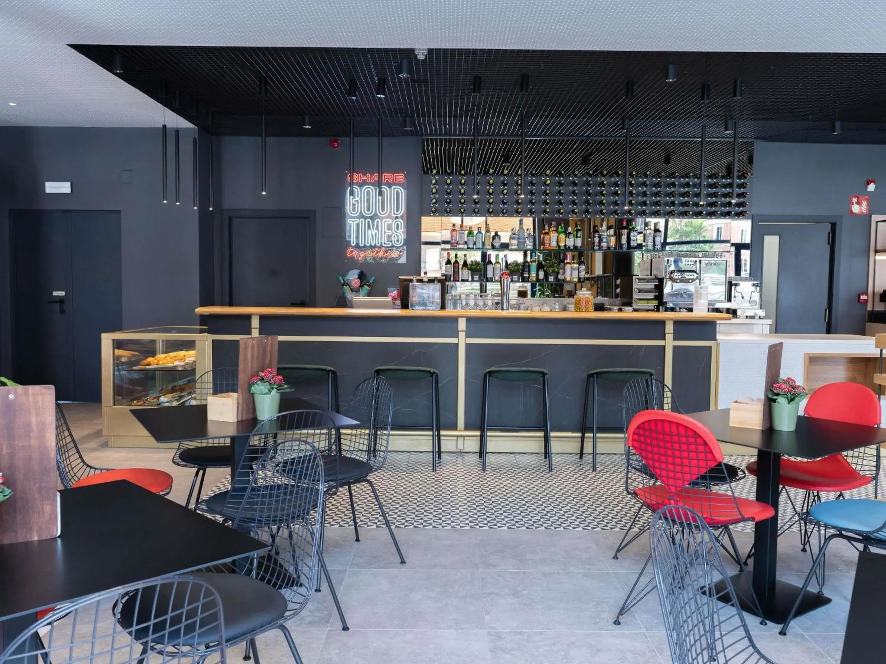 Lounge or bar in Ibis Malaga Centro Ciudad Lounge or bar in Ibis Malaga Centro Ciudad