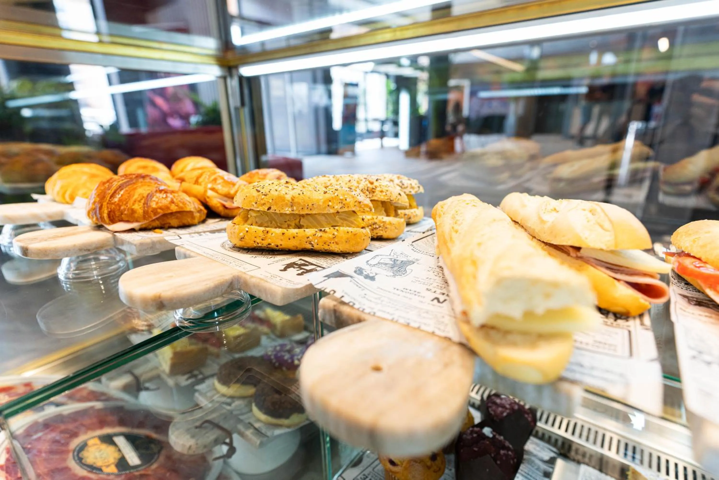 Lounge or bar in Ibis Malaga Centro Ciudad