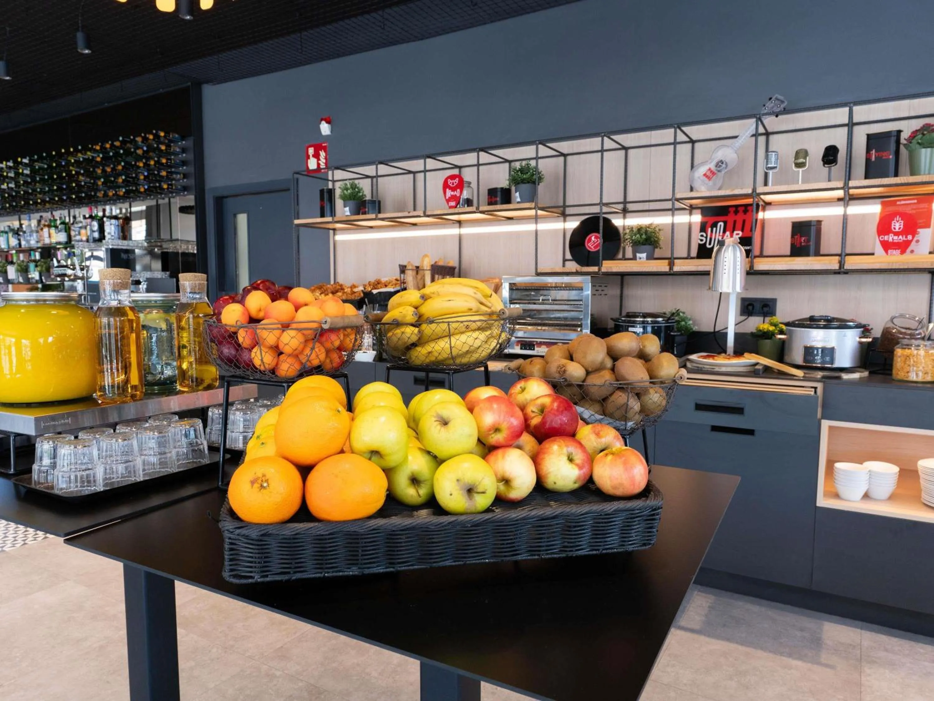 Property building in Ibis Malaga Centro Ciudad