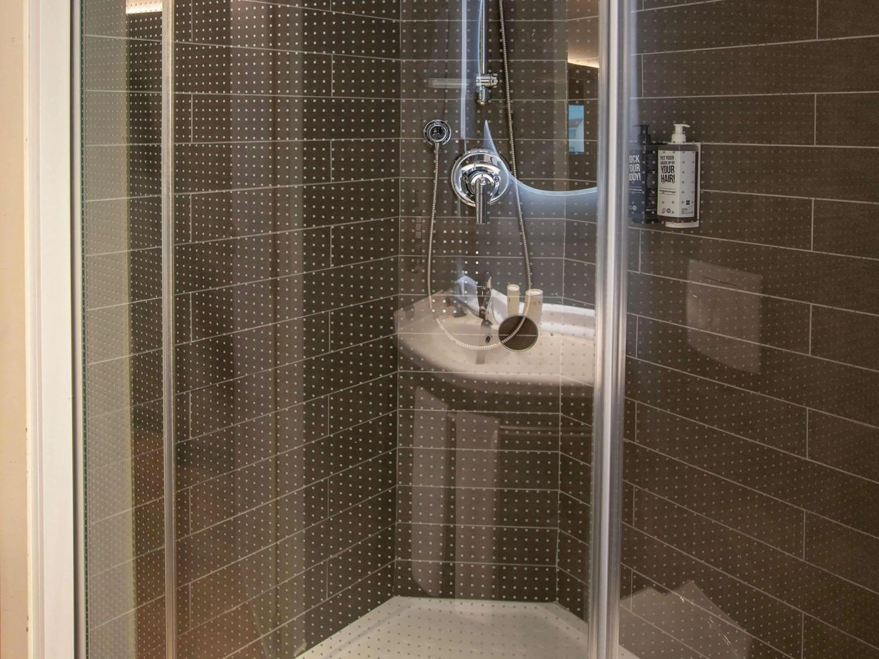 Bedroom in Ibis Malaga Centro Ciudad