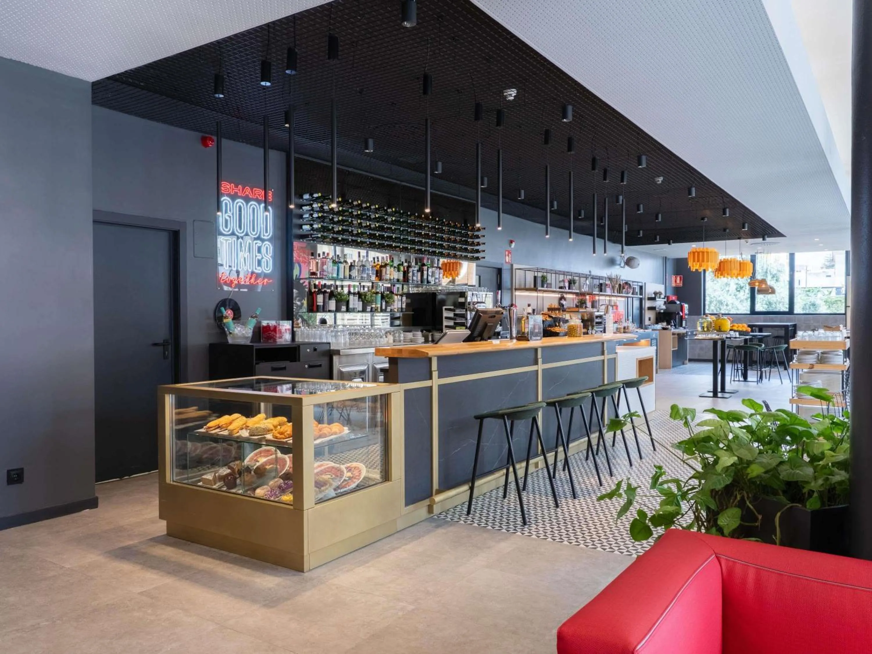 Property building in Ibis Malaga Centro Ciudad