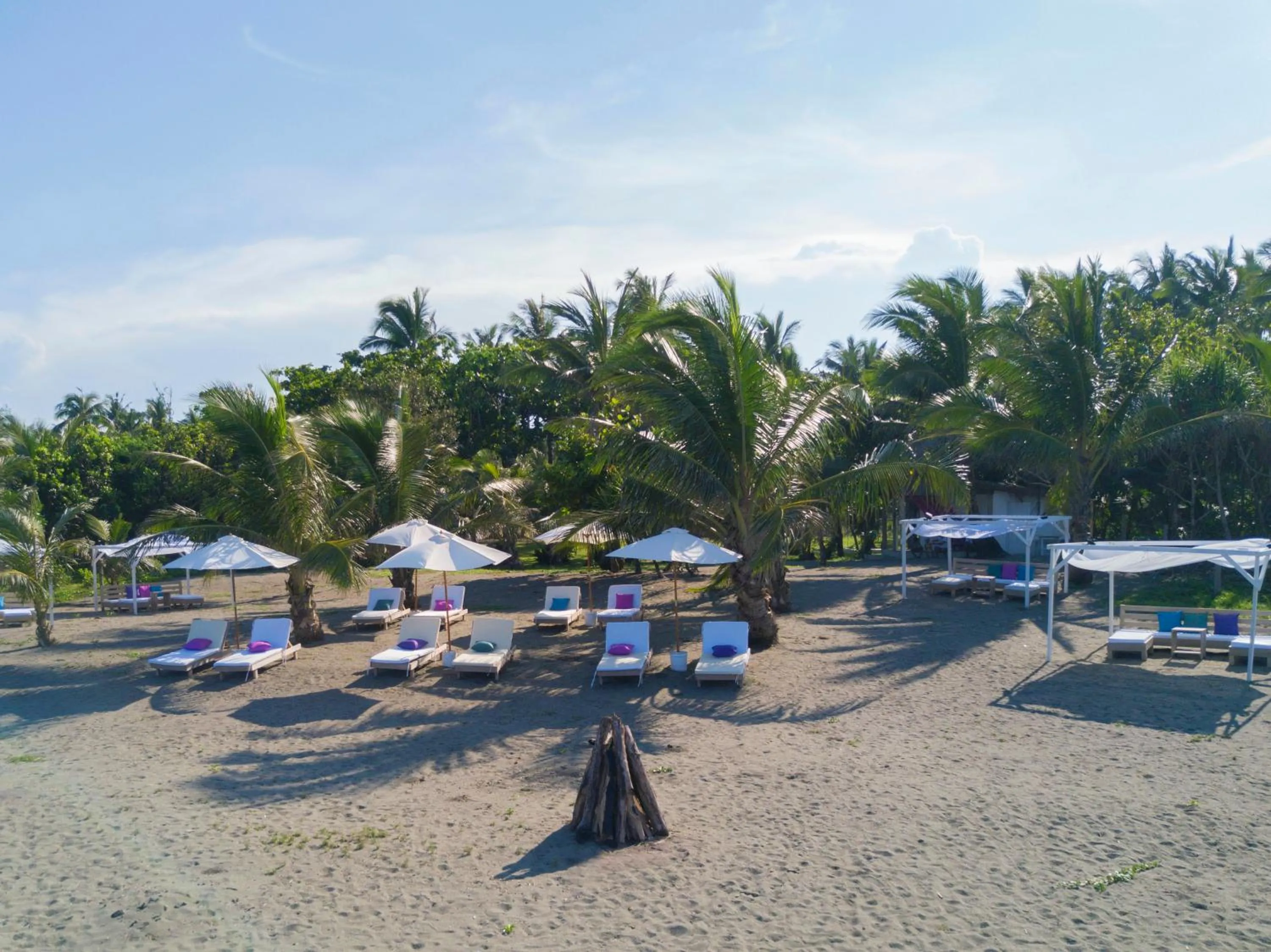 Beach in L'Sirene Boutique Resort